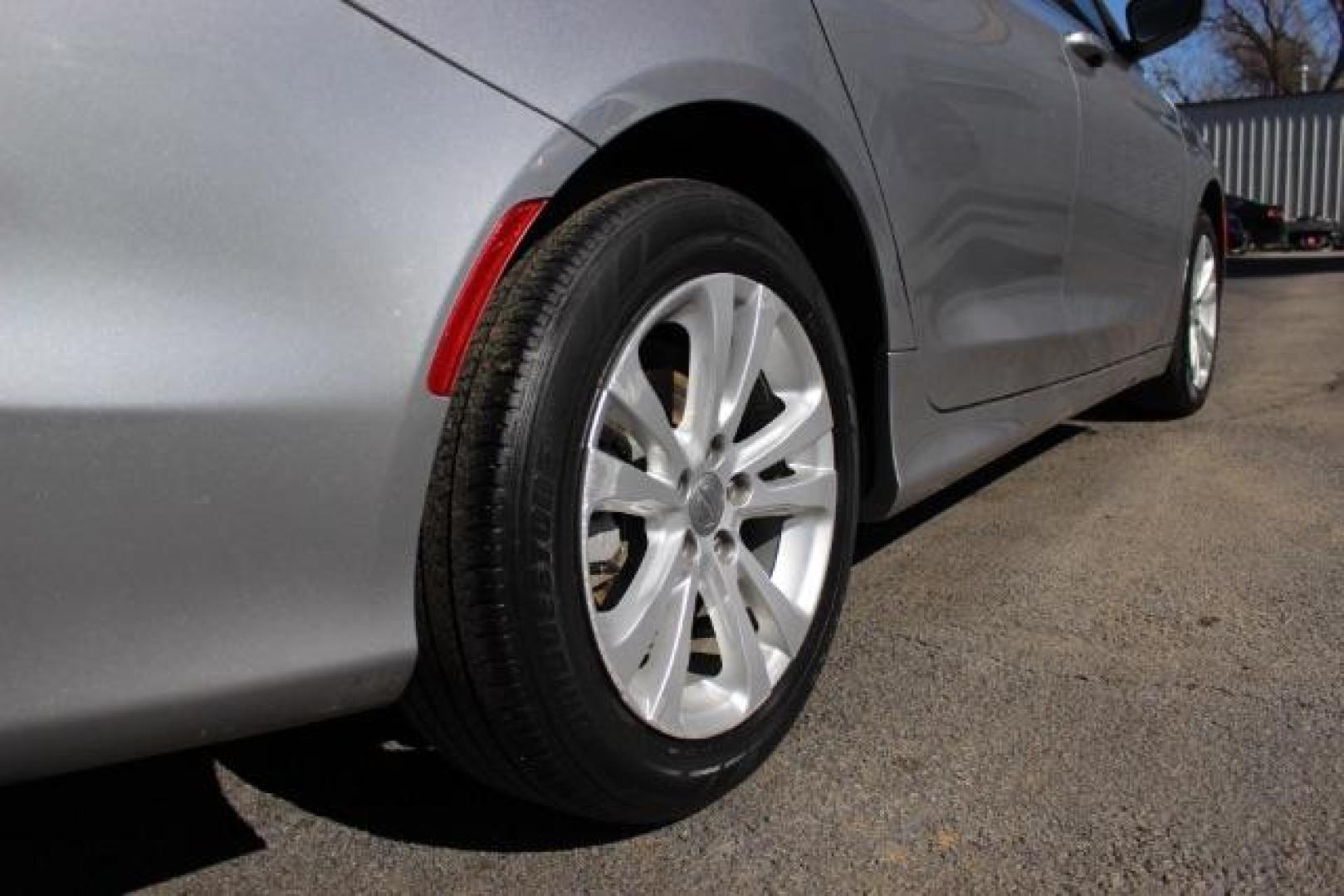 2016 SILVER Chrysler 200 Limited (1C3CCCAB8GN) with an 2.4L L4 DOHC 16V engine, 9-Speed Automatic transmission, located at 2715 W Pioneer Pkwy, Arlington, TX, 76013, (817) 265-9009, 32.710262, -97.153236 - Photo#8