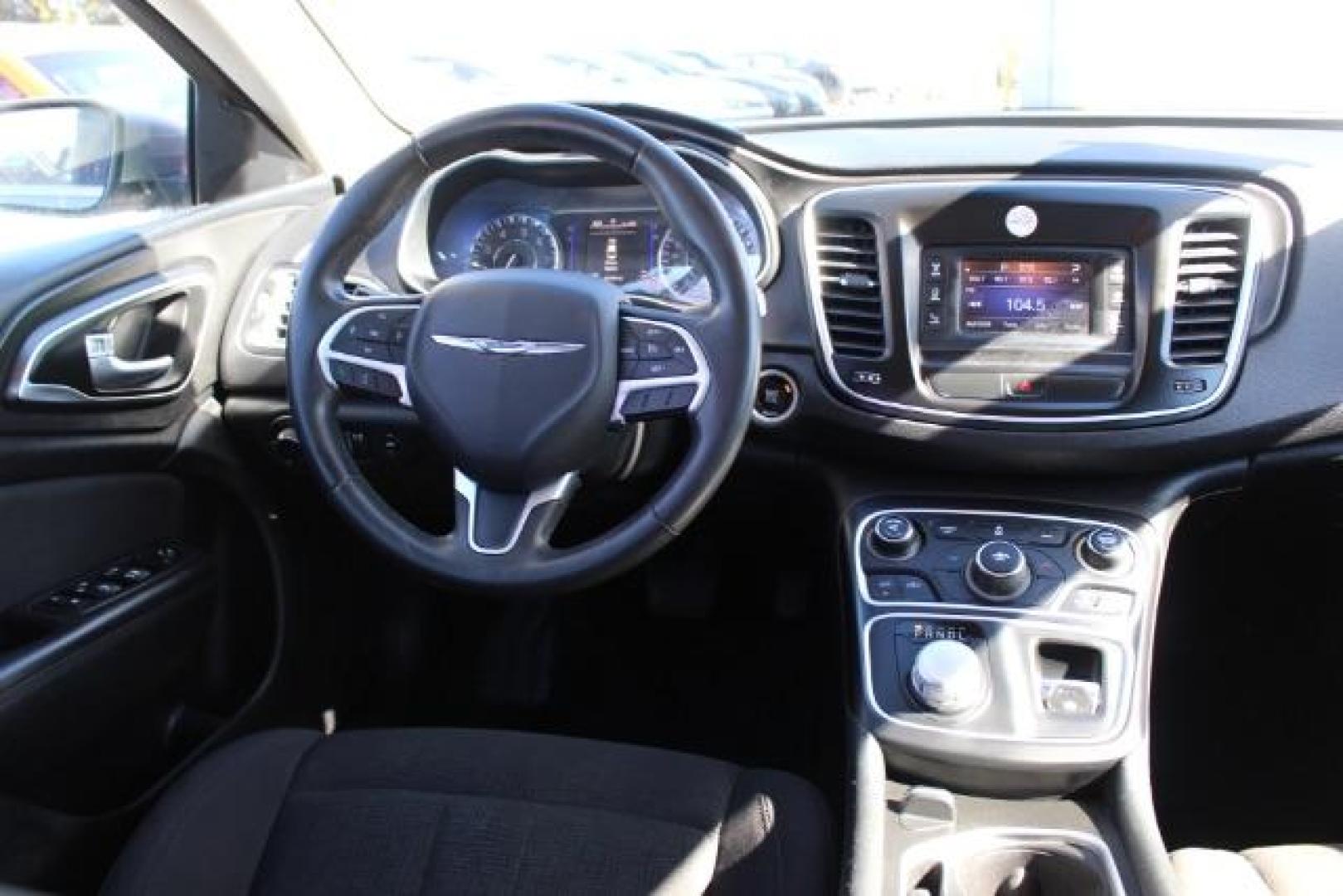 2016 SILVER Chrysler 200 Limited (1C3CCCAB8GN) with an 2.4L L4 DOHC 16V engine, 9-Speed Automatic transmission, located at 2715 W Pioneer Pkwy, Arlington, TX, 76013, (817) 265-9009, 32.710262, -97.153236 - Photo#12