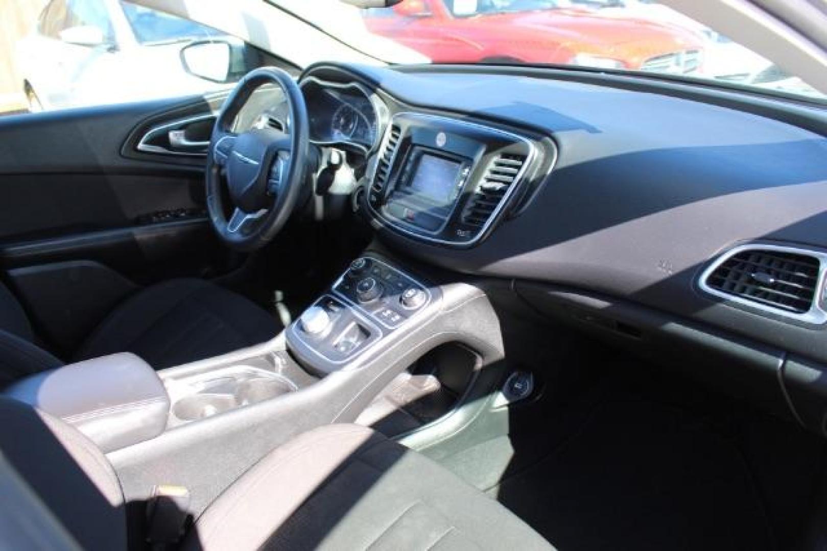 2016 SILVER Chrysler 200 Limited (1C3CCCAB8GN) with an 2.4L L4 DOHC 16V engine, 9-Speed Automatic transmission, located at 2715 W Pioneer Pkwy, Arlington, TX, 76013, (817) 265-9009, 32.710262, -97.153236 - Photo#13