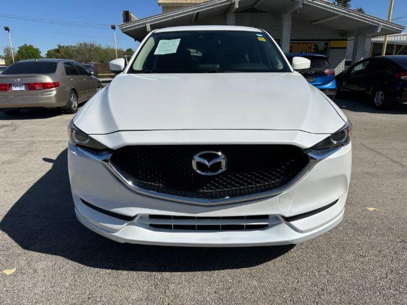2019 WHITE Mazda CX-5 Sport (JM3KFABM5K0) with an 2.5L L4 DOHC 16V engine, 6-Speed Automatic transmission, located at 2715 W Pioneer Pkwy, Arlington, TX, 76013, (817) 265-9009, 32.710262, -97.153236 - Photo #5