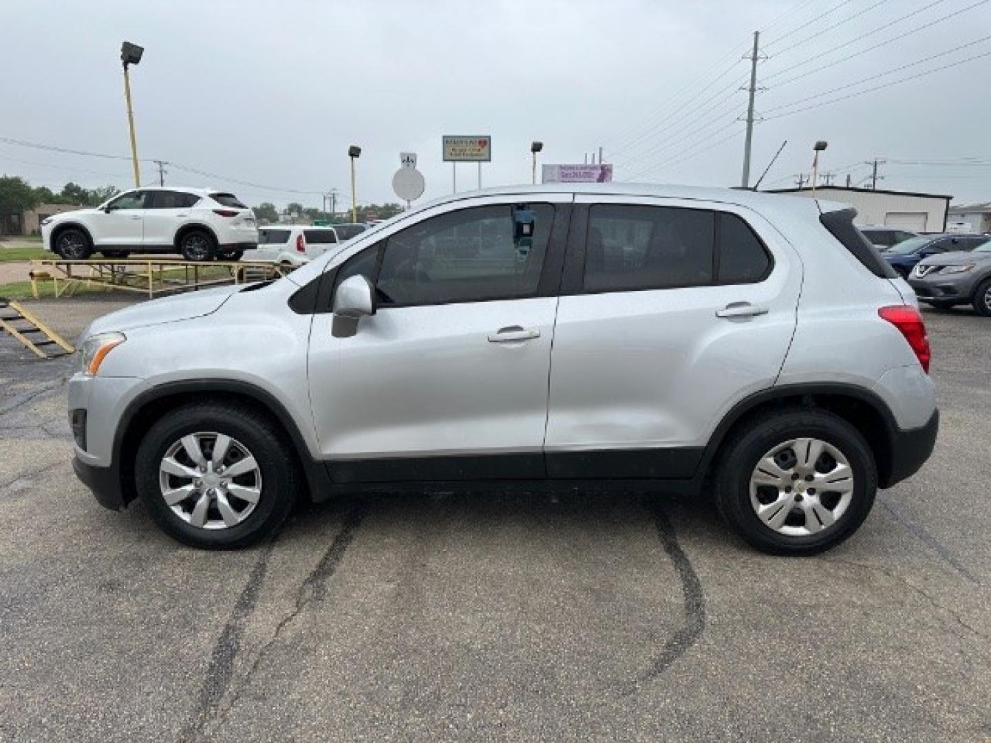 2016 SILVER Chevrolet Trax LS FWD (3GNCJKSB5GL) with an 1.4L L4 DOHC 16V engine, 6-Speed Automatic transmission, located at 2715 W Pioneer Pkwy, Arlington, TX, 76013, (817) 265-9009, 32.710262, -97.153236- Photo#1