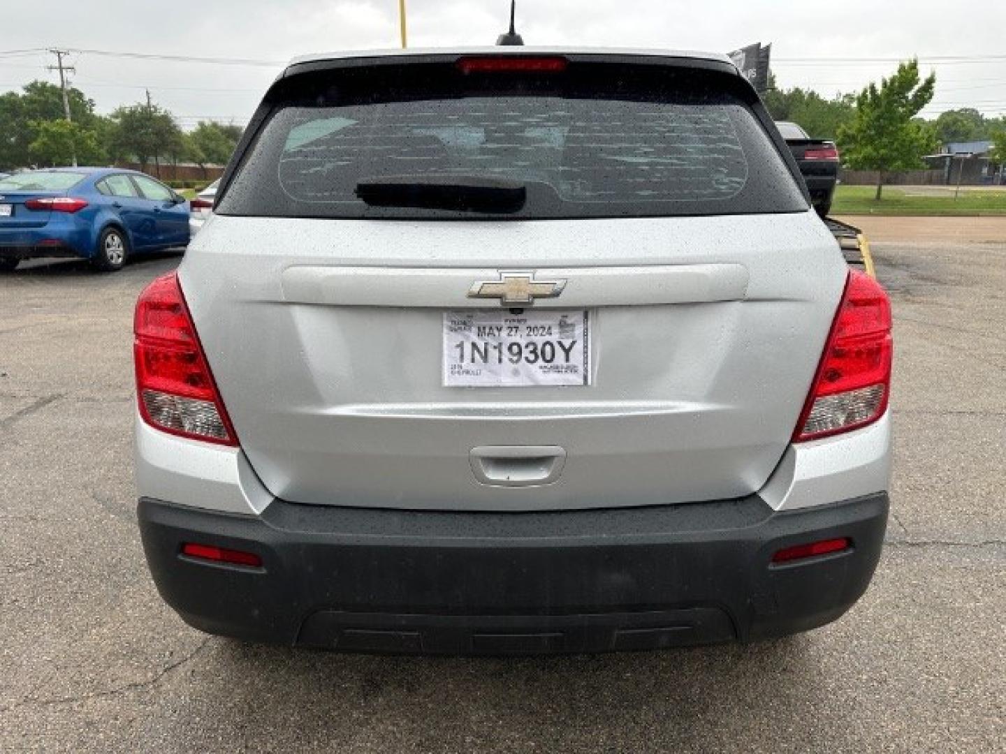 2016 SILVER Chevrolet Trax LS FWD (3GNCJKSB5GL) with an 1.4L L4 DOHC 16V engine, 6-Speed Automatic transmission, located at 2715 W Pioneer Pkwy, Arlington, TX, 76013, (817) 265-9009, 32.710262, -97.153236- Photo#7