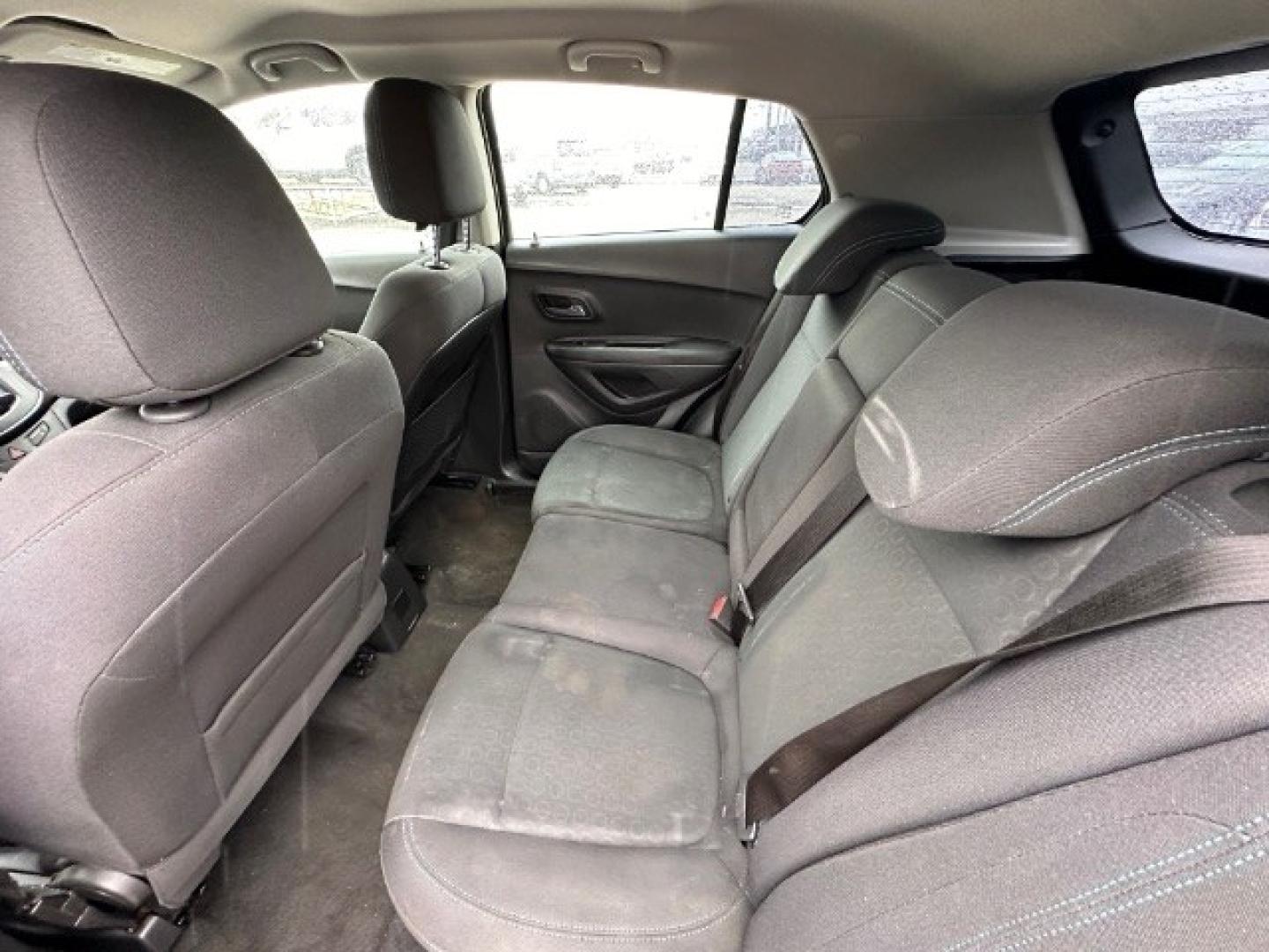 2016 SILVER Chevrolet Trax LS FWD (3GNCJKSB5GL) with an 1.4L L4 DOHC 16V engine, 6-Speed Automatic transmission, located at 2715 W Pioneer Pkwy, Arlington, TX, 76013, (817) 265-9009, 32.710262, -97.153236- Photo#10