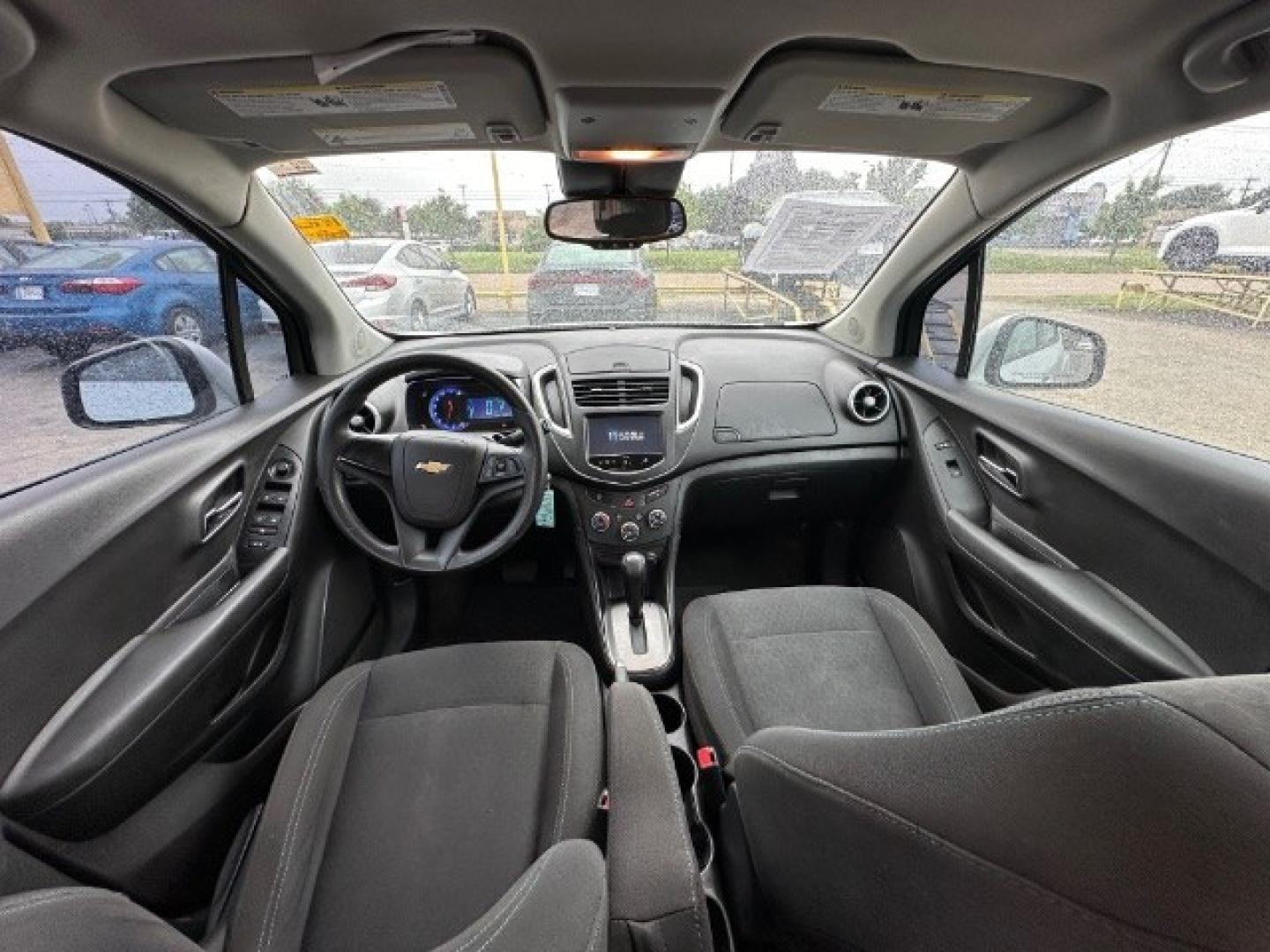 2016 SILVER Chevrolet Trax LS FWD (3GNCJKSB5GL) with an 1.4L L4 DOHC 16V engine, 6-Speed Automatic transmission, located at 2715 W Pioneer Pkwy, Arlington, TX, 76013, (817) 265-9009, 32.710262, -97.153236- Photo#13