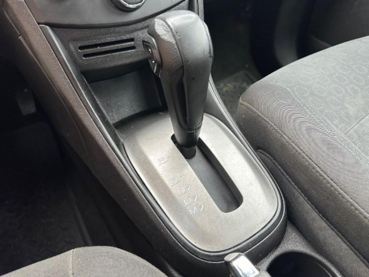 2016 SILVER Chevrolet Trax LS FWD (3GNCJKSB5GL) with an 1.4L L4 DOHC 16V engine, 6-Speed Automatic transmission, located at 2715 W Pioneer Pkwy, Arlington, TX, 76013, (817) 265-9009, 32.710262, -97.153236- Photo#15