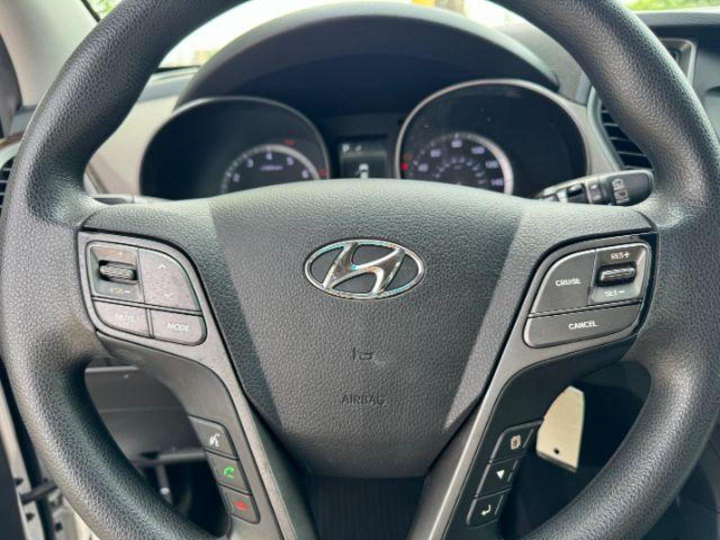 2017 WHITE Hyundai Santa Fe Sport 2.4 FWD (5NMZU3LB4HH) with an 2.4L L4 DOHC 16V engine, 6-Speed Automatic transmission, located at 2715 W Pioneer Pkwy, Arlington, TX, 76013, (817) 265-9009, 32.710262, -97.153236 - Photo#17