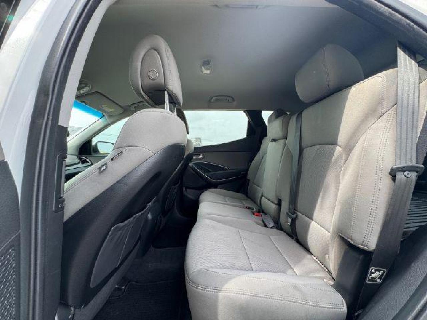 2017 WHITE Hyundai Santa Fe Sport 2.4 FWD (5NMZU3LB4HH) with an 2.4L L4 DOHC 16V engine, 6-Speed Automatic transmission, located at 2715 W Pioneer Pkwy, Arlington, TX, 76013, (817) 265-9009, 32.710262, -97.153236 - Photo#10