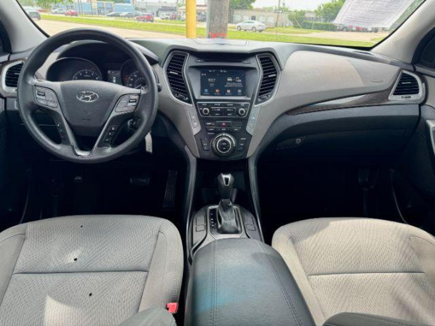 2017 WHITE Hyundai Santa Fe Sport 2.4 FWD (5NMZU3LB4HH) with an 2.4L L4 DOHC 16V engine, 6-Speed Automatic transmission, located at 2715 W Pioneer Pkwy, Arlington, TX, 76013, (817) 265-9009, 32.710262, -97.153236 - Photo#11