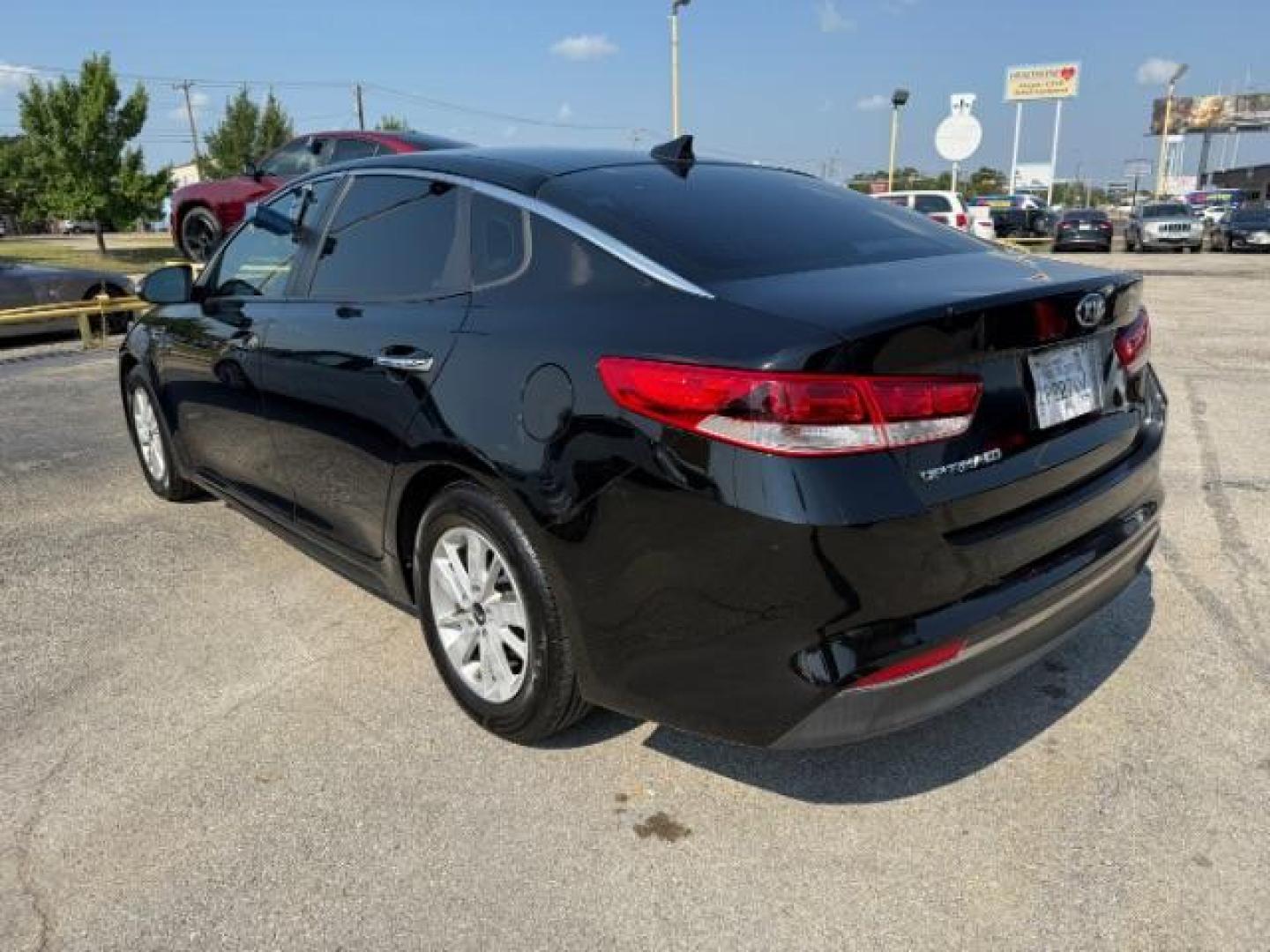 2018 BLACK Kia Optima LX (5XXGT4L32JG) with an 2.4L L4 DOHC 16V engine, 6-Speed Automatic transmission, located at 2715 W Pioneer Pkwy, Arlington, TX, 76013, (817) 265-9009, 32.710262, -97.153236 - Photo#8