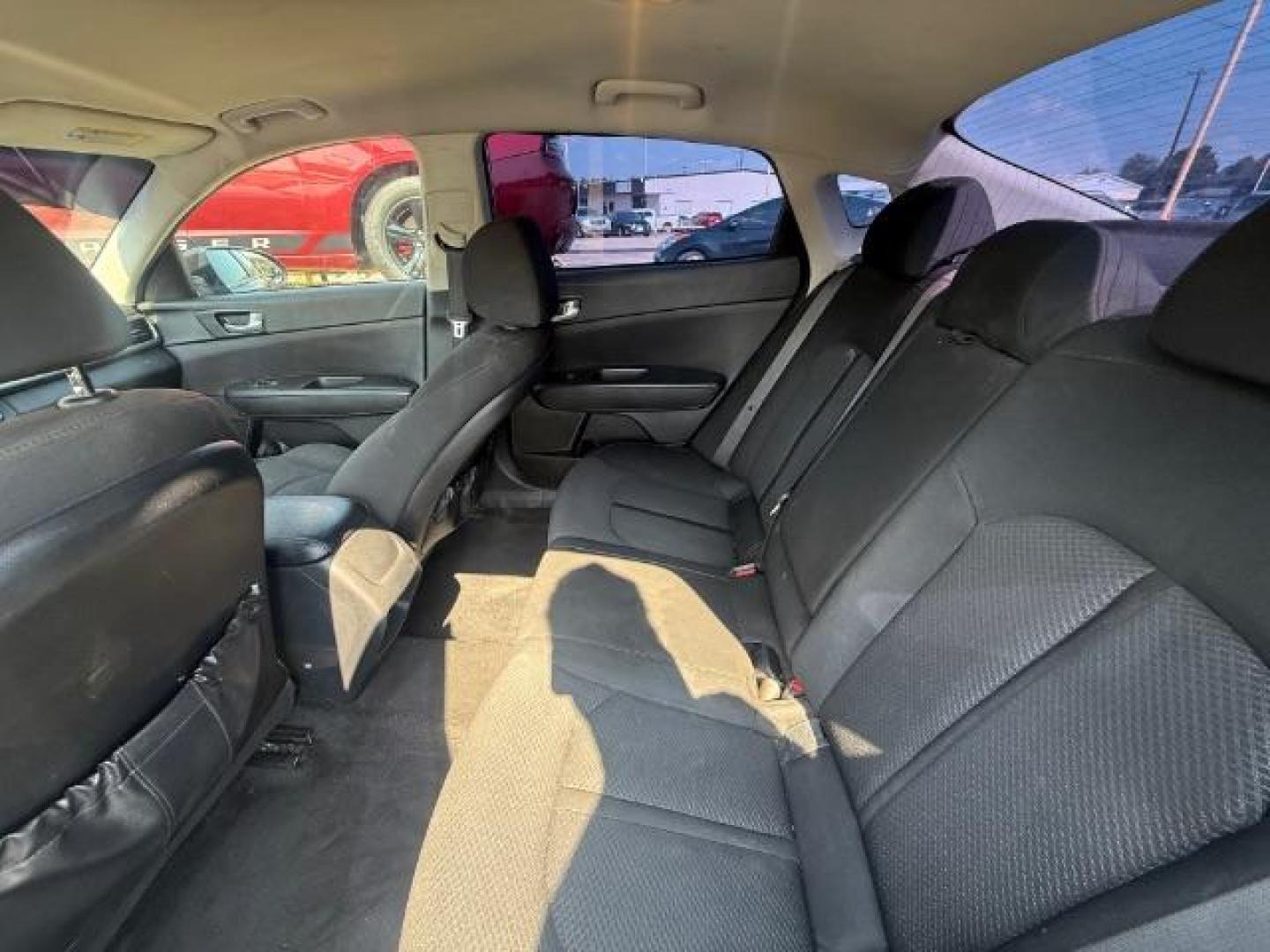 2018 BLACK Kia Optima LX (5XXGT4L32JG) with an 2.4L L4 DOHC 16V engine, 6-Speed Automatic transmission, located at 2715 W Pioneer Pkwy, Arlington, TX, 76013, (817) 265-9009, 32.710262, -97.153236 - Photo#11