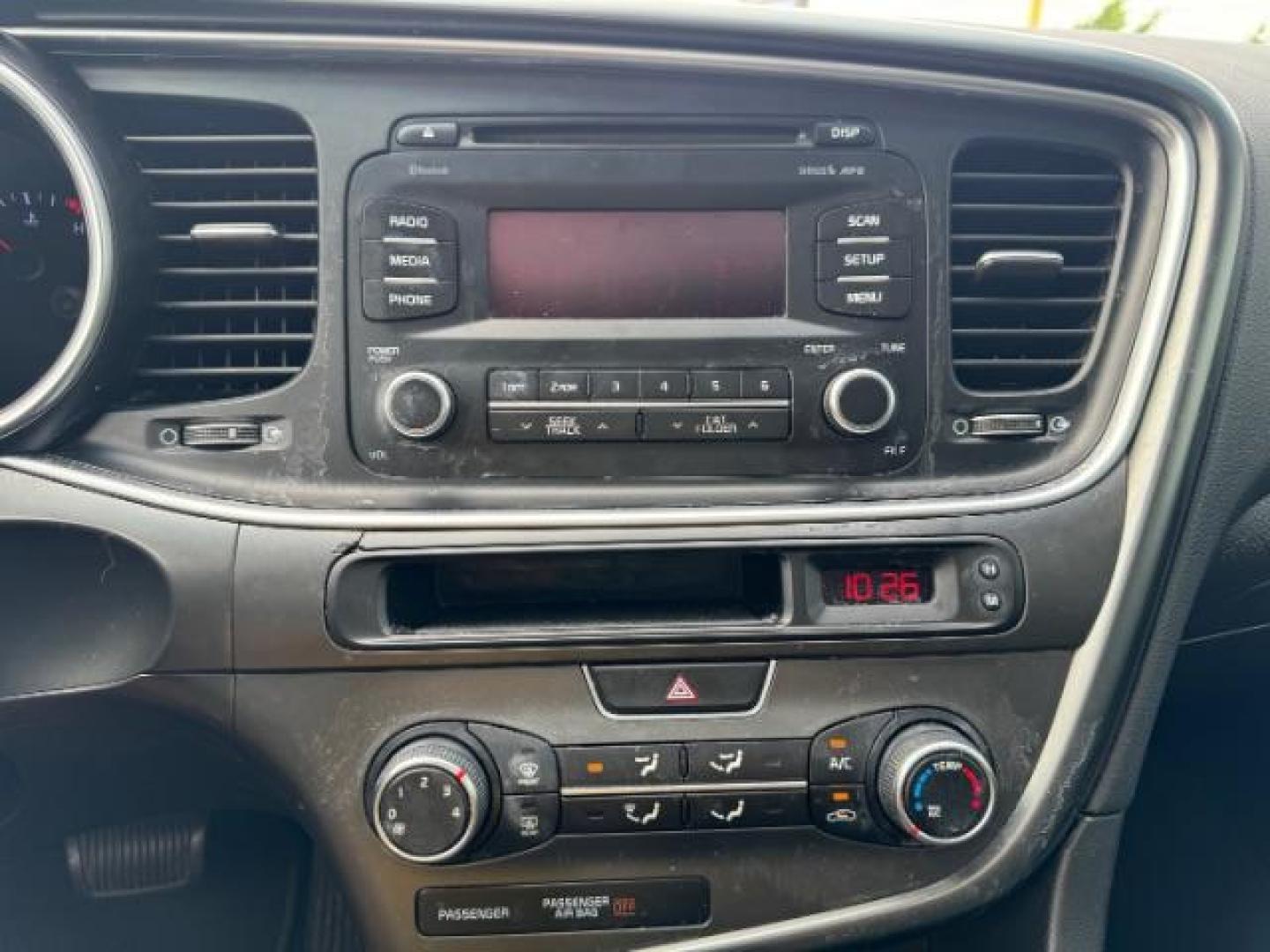 2015 GRAY Kia Optima LX (5XXGM4A76FG) with an 2.4L L4 DOHC 16V engine, 6-Speed Automatic transmission, located at 2715 W Pioneer Pkwy, Arlington, TX, 76013, (817) 265-9009, 32.710262, -97.153236 - Photo#17