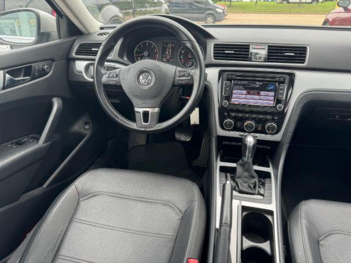 2012 GRAY Volkswagen Passat 2.5L SE AT (1VWBP7A35CC) with an 2.5L L5 engine, 6-Speed Automatic transmission, located at 2715 W Pioneer Pkwy, Arlington, TX, 76013, (817) 265-9009, 32.710262, -97.153236 - Photo#12