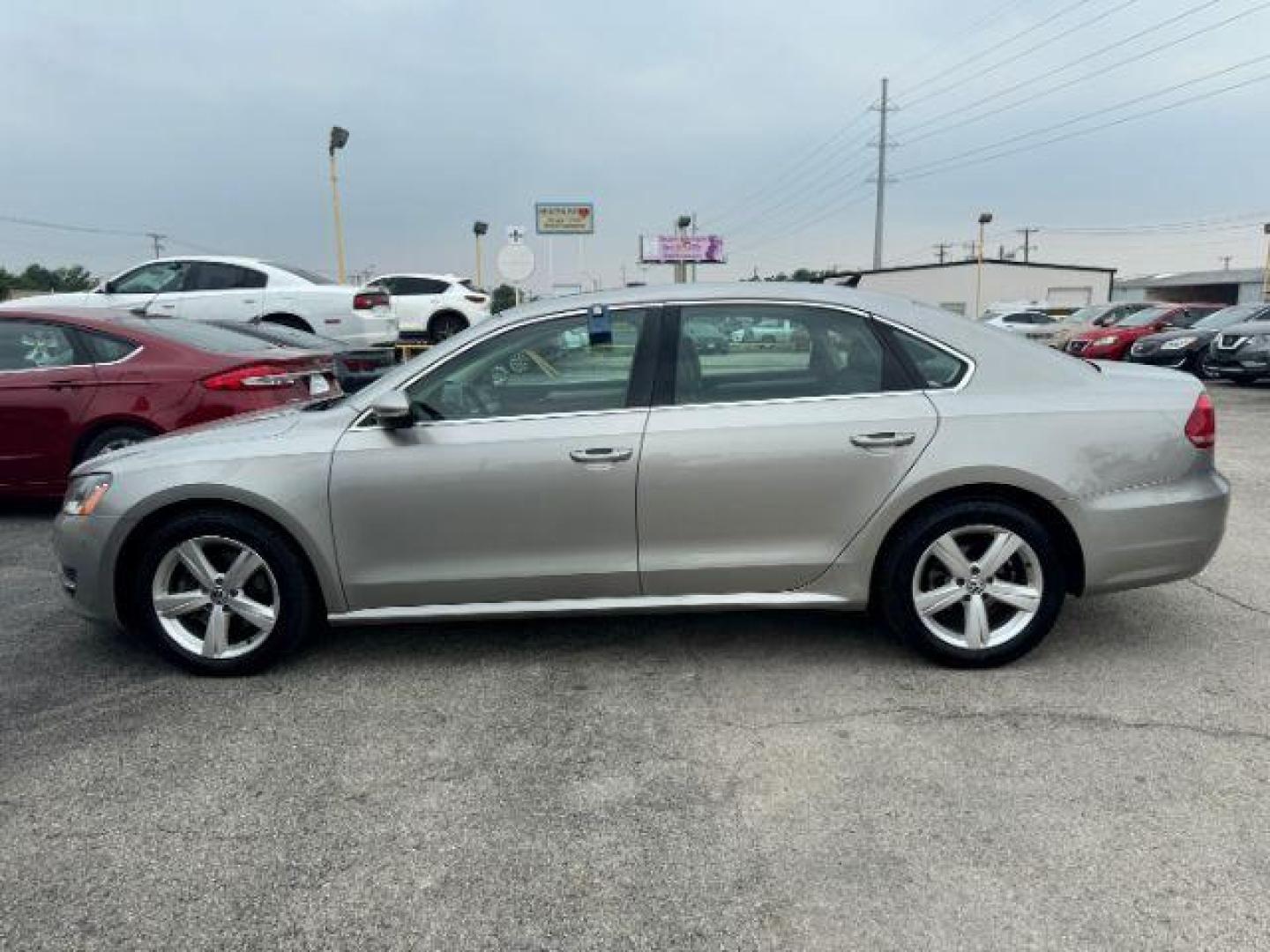 2012 GRAY Volkswagen Passat 2.5L SE AT (1VWBP7A35CC) with an 2.5L L5 engine, 6-Speed Automatic transmission, located at 2715 W Pioneer Pkwy, Arlington, TX, 76013, (817) 265-9009, 32.710262, -97.153236 - Photo#1