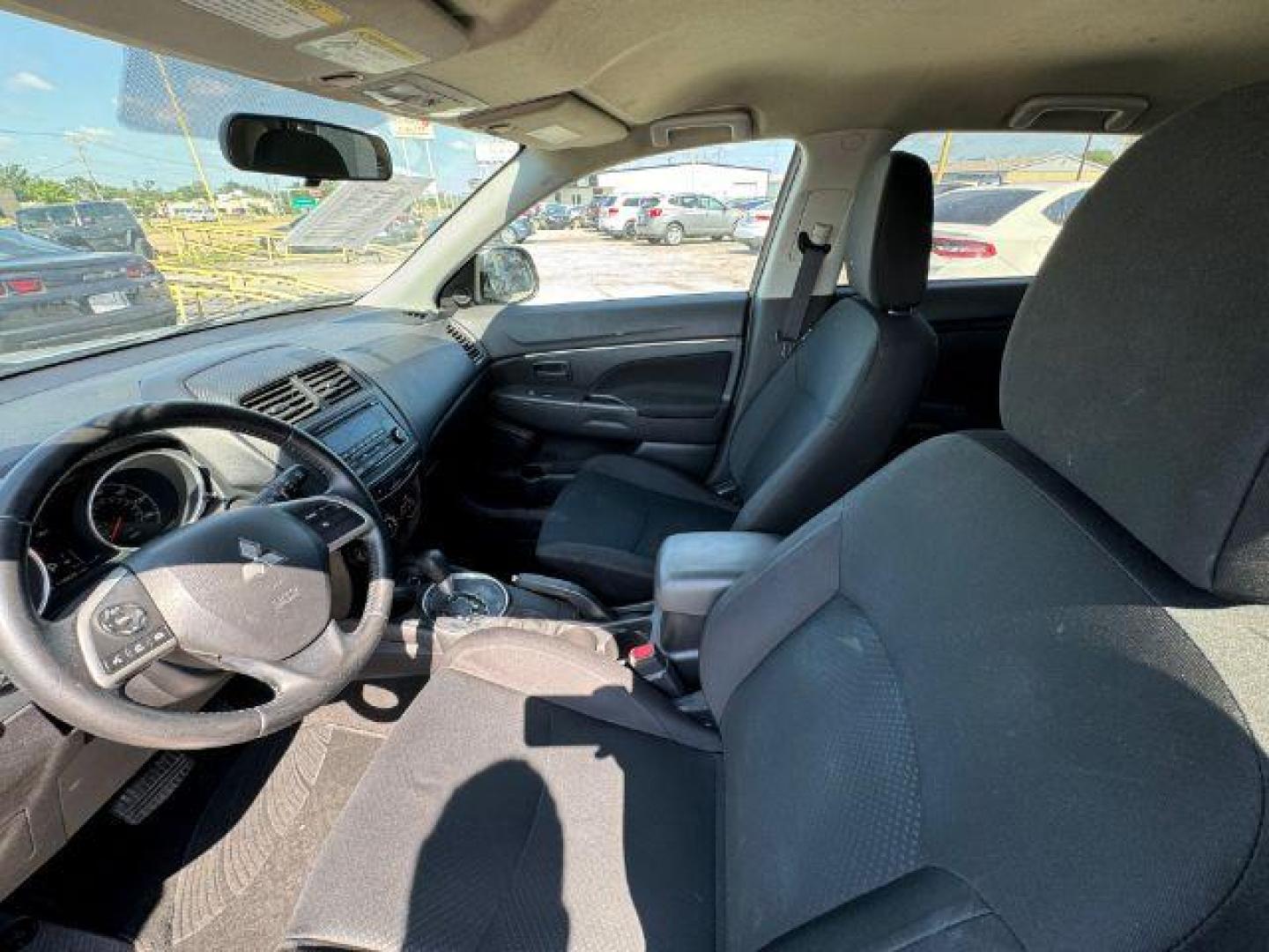 2015 SILVER Mitsubishi Outlander Sport ES 2WD (4A4AP3AU7FE) with an 2.0L L4 DOHC 16V engine, Continuously Variabl transmission, located at 2715 W Pioneer Pkwy, Arlington, TX, 76013, (817) 265-9009, 32.710262, -97.153236 - Photo#14