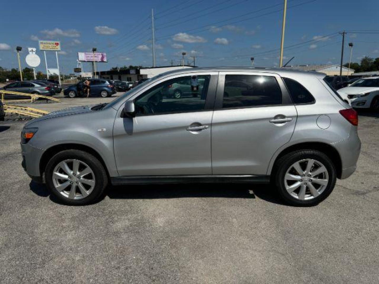 2015 SILVER Mitsubishi Outlander Sport ES 2WD (4A4AP3AU7FE) with an 2.0L L4 DOHC 16V engine, Continuously Variabl transmission, located at 2715 W Pioneer Pkwy, Arlington, TX, 76013, (817) 265-9009, 32.710262, -97.153236 - Photo#2