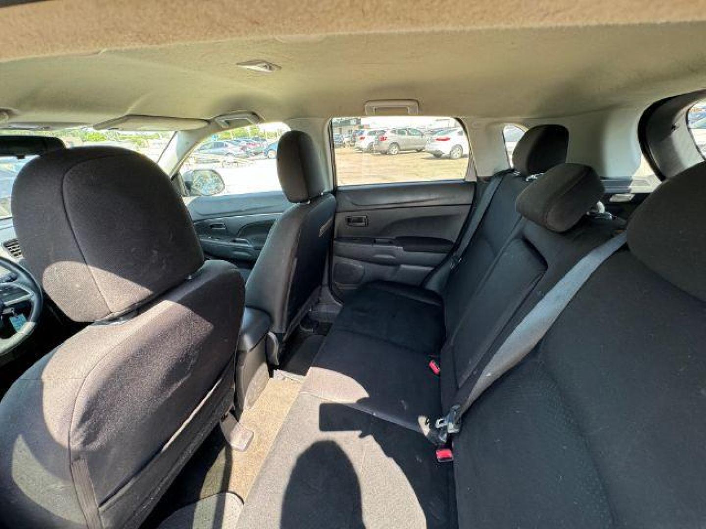 2015 SILVER Mitsubishi Outlander Sport ES 2WD (4A4AP3AU7FE) with an 2.0L L4 DOHC 16V engine, Continuously Variabl transmission, located at 2715 W Pioneer Pkwy, Arlington, TX, 76013, (817) 265-9009, 32.710262, -97.153236 - Photo#29