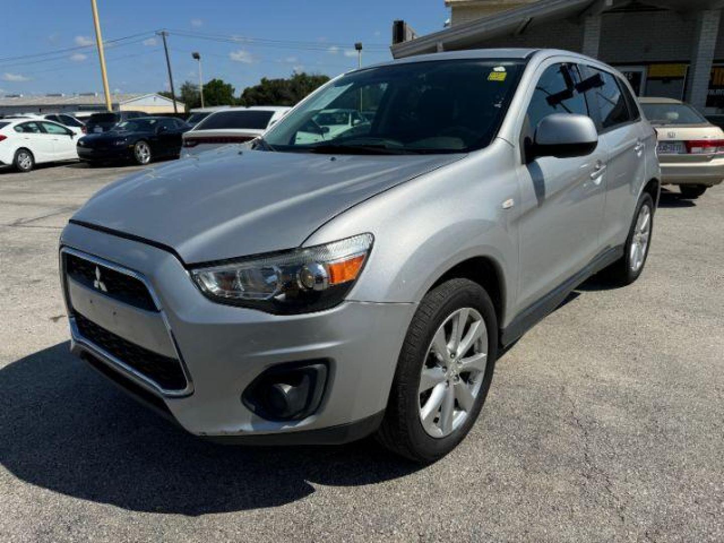 2015 SILVER Mitsubishi Outlander Sport ES 2WD (4A4AP3AU7FE) with an 2.0L L4 DOHC 16V engine, Continuously Variabl transmission, located at 2715 W Pioneer Pkwy, Arlington, TX, 76013, (817) 265-9009, 32.710262, -97.153236 - Photo#3