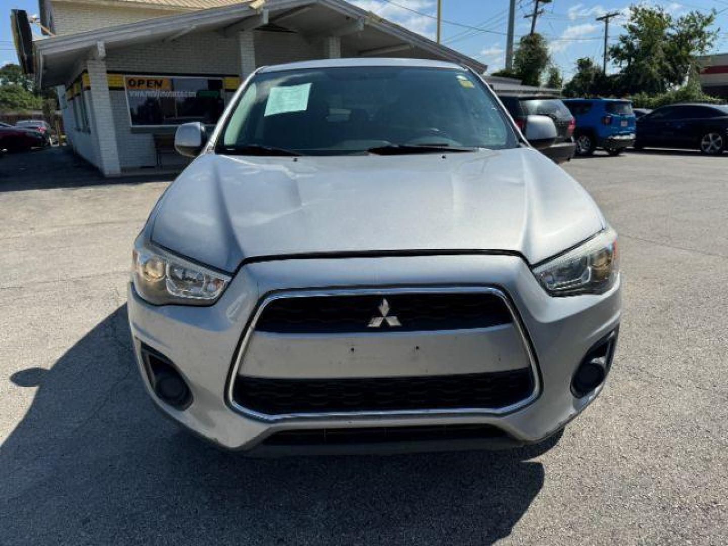 2015 SILVER Mitsubishi Outlander Sport ES 2WD (4A4AP3AU7FE) with an 2.0L L4 DOHC 16V engine, Continuously Variabl transmission, located at 2715 W Pioneer Pkwy, Arlington, TX, 76013, (817) 265-9009, 32.710262, -97.153236 - Photo#4