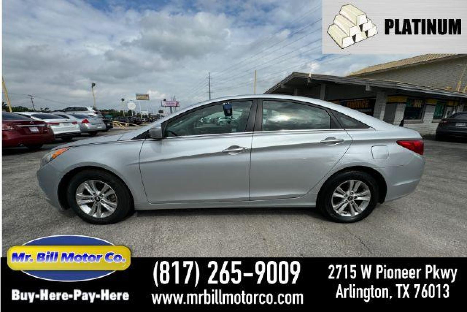 2013 SILVER Hyundai Sonata GLS (5NPEB4AC2DH) with an 2.4L L4 DOHC 16V engine, 6-Speed Automatic transmission, located at 2715 W Pioneer Pkwy, Arlington, TX, 76013, (817) 265-9009, 32.710262, -97.153236 - Photo#0