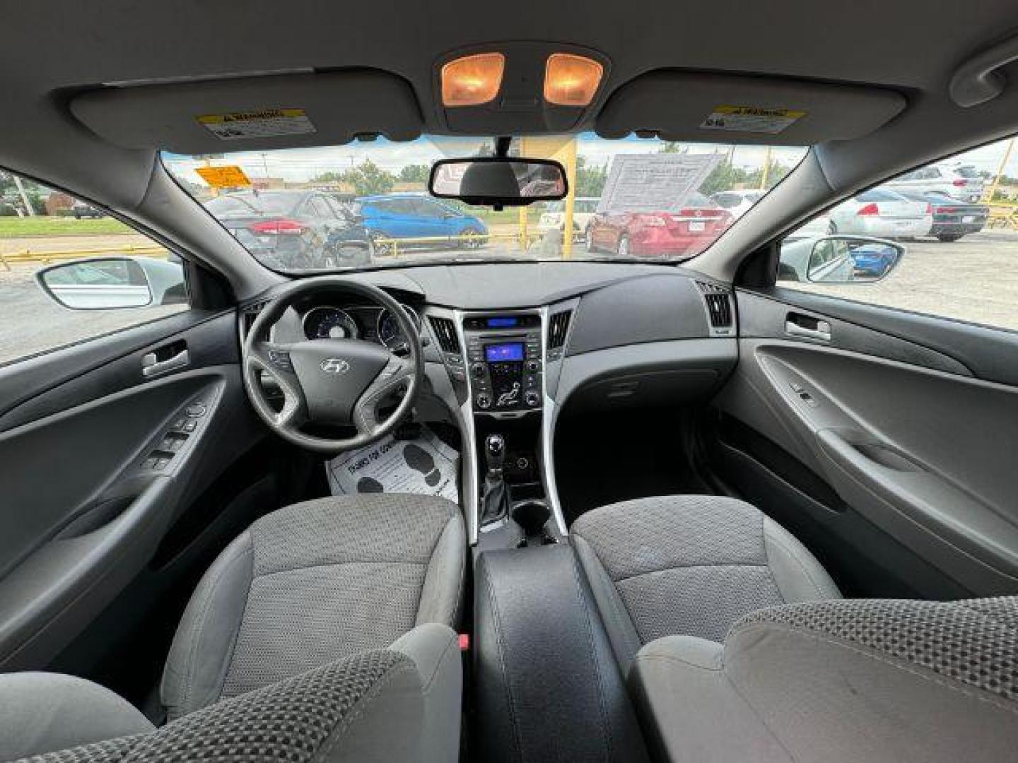 2013 SILVER Hyundai Sonata GLS (5NPEB4AC2DH) with an 2.4L L4 DOHC 16V engine, 6-Speed Automatic transmission, located at 2715 W Pioneer Pkwy, Arlington, TX, 76013, (817) 265-9009, 32.710262, -97.153236 - Photo#12