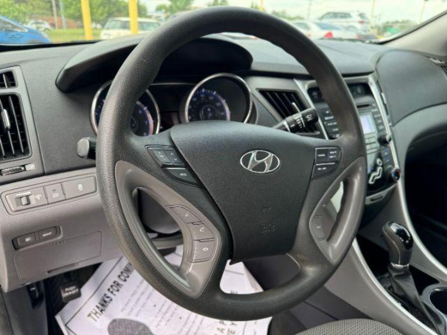 2013 SILVER Hyundai Sonata GLS (5NPEB4AC2DH) with an 2.4L L4 DOHC 16V engine, 6-Speed Automatic transmission, located at 2715 W Pioneer Pkwy, Arlington, TX, 76013, (817) 265-9009, 32.710262, -97.153236 - Photo#14