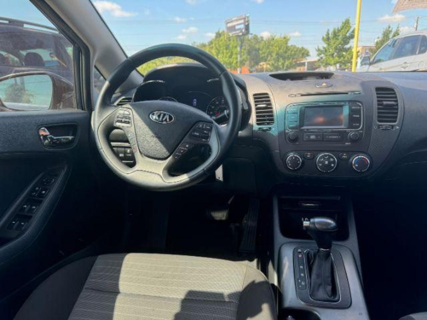 2015 GRAY Kia Forte EX (KNAFX4A83F5) with an 2.0L L4 DOHC 16V engine, 6-Speed Automatic transmission, located at 2715 W Pioneer Pkwy, Arlington, TX, 76013, (817) 265-9009, 32.710262, -97.153236 - Photo#13