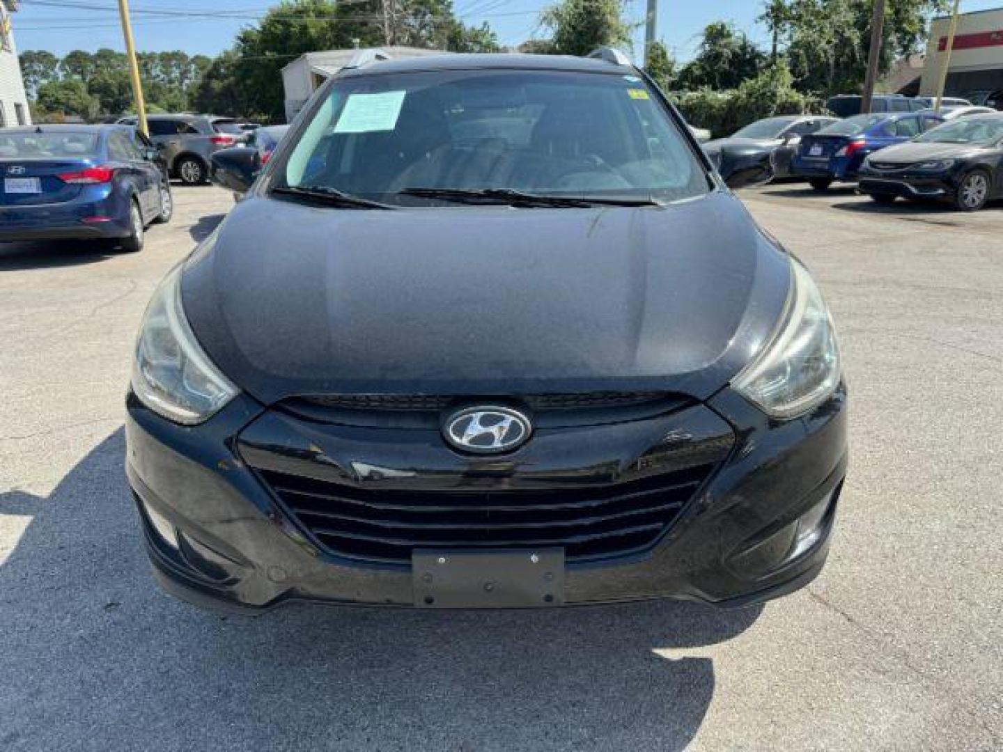 2014 BLACK Hyundai Tucson GLS 2WD (KM8JU3AG8EU) with an 2.4L L4 DOHC 16V engine, 6-Speed Automatic transmission, located at 2715 W Pioneer Pkwy, Arlington, TX, 76013, (817) 265-9009, 32.710262, -97.153236 - Photo#4