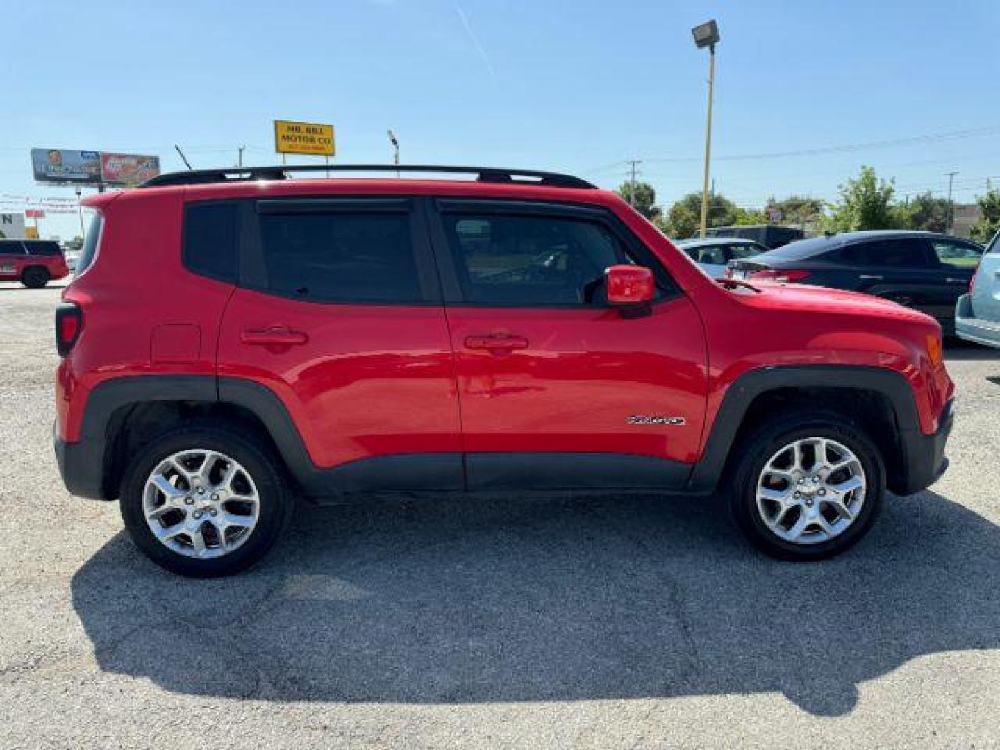 2016 RED Jeep Renegade Latitude 4WD (ZACCJBBT1GP) with an 2.4L L4 DOHC 16V engine, 6-Speed Manual transmission, located at 2715 W Pioneer Pkwy, Arlington, TX, 76013, (817) 265-9009, 32.710262, -97.153236 - Photo#5