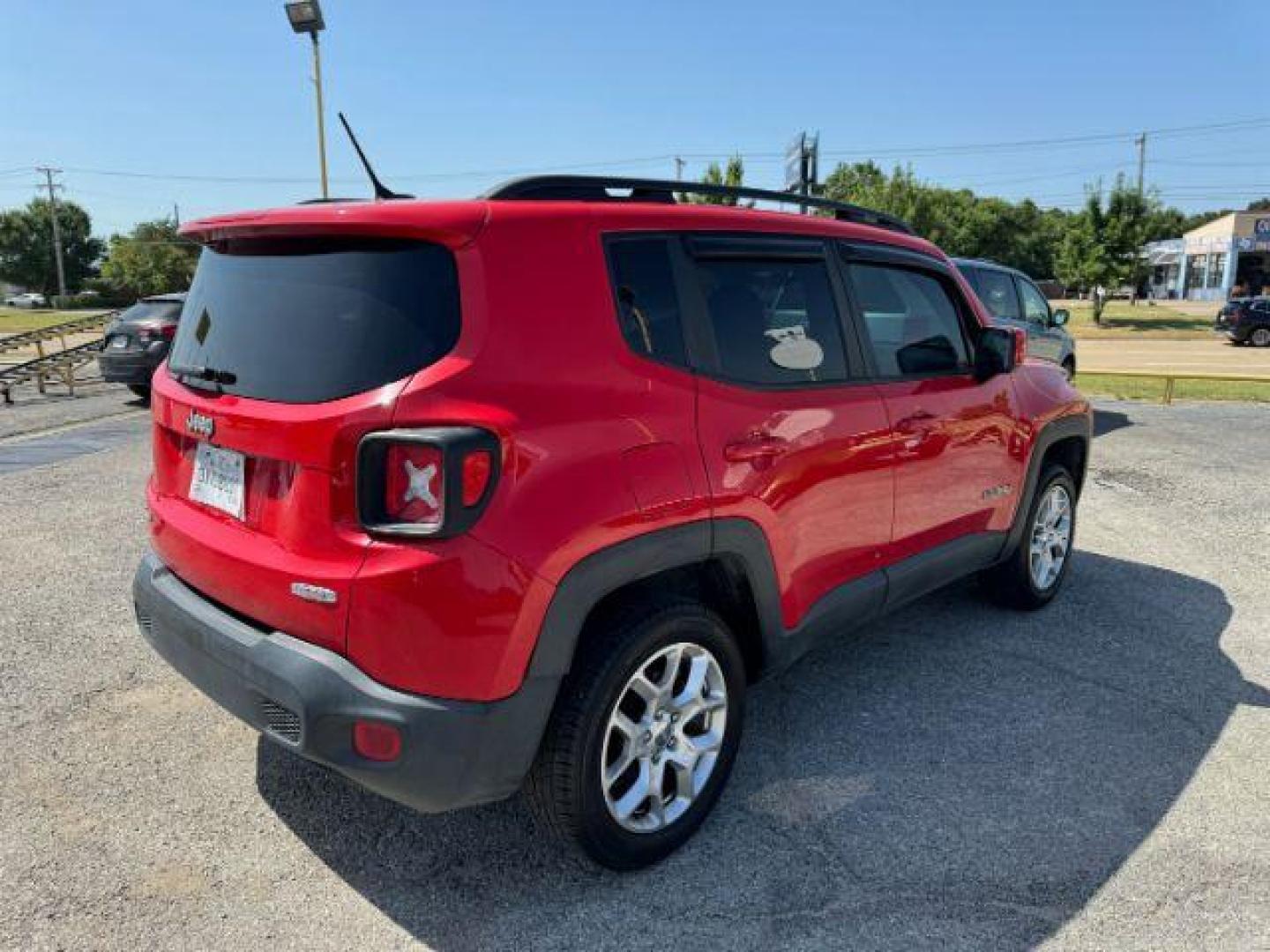 2016 RED Jeep Renegade Latitude 4WD (ZACCJBBT1GP) with an 2.4L L4 DOHC 16V engine, 6-Speed Manual transmission, located at 2715 W Pioneer Pkwy, Arlington, TX, 76013, (817) 265-9009, 32.710262, -97.153236 - Photo#6
