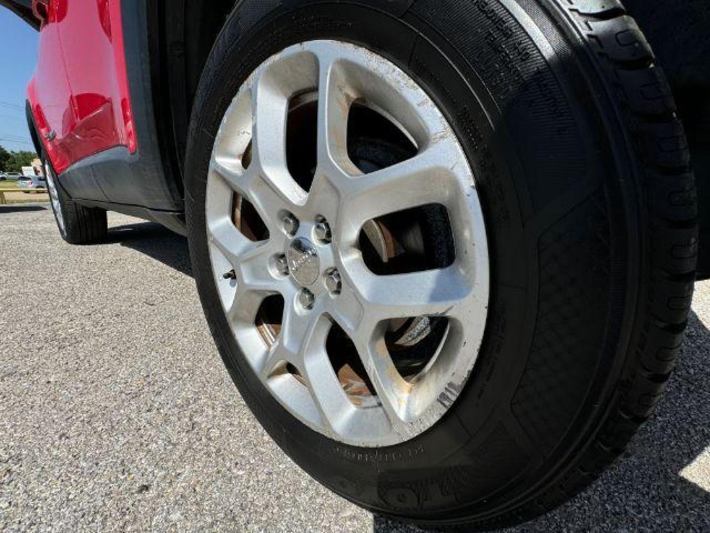 2016 RED Jeep Renegade Latitude 4WD (ZACCJBBT1GP) with an 2.4L L4 DOHC 16V engine, 6-Speed Manual transmission, located at 2715 W Pioneer Pkwy, Arlington, TX, 76013, (817) 265-9009, 32.710262, -97.153236 - Photo#9