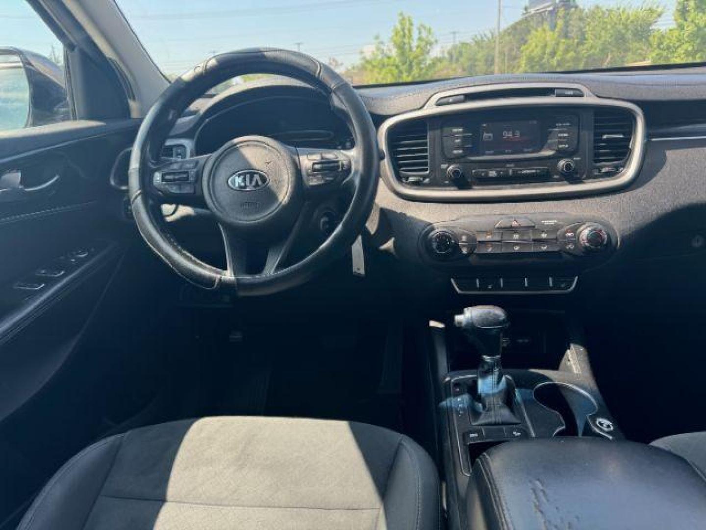 2016 GRAY Kia Sorento LX 2WD (5XYPG4A39GG) with an 2.4L L4 DOHC 16V engine, 6-Speed Automatic transmission, located at 2715 W Pioneer Pkwy, Arlington, TX, 76013, (817) 265-9009, 32.710262, -97.153236 - Photo#13