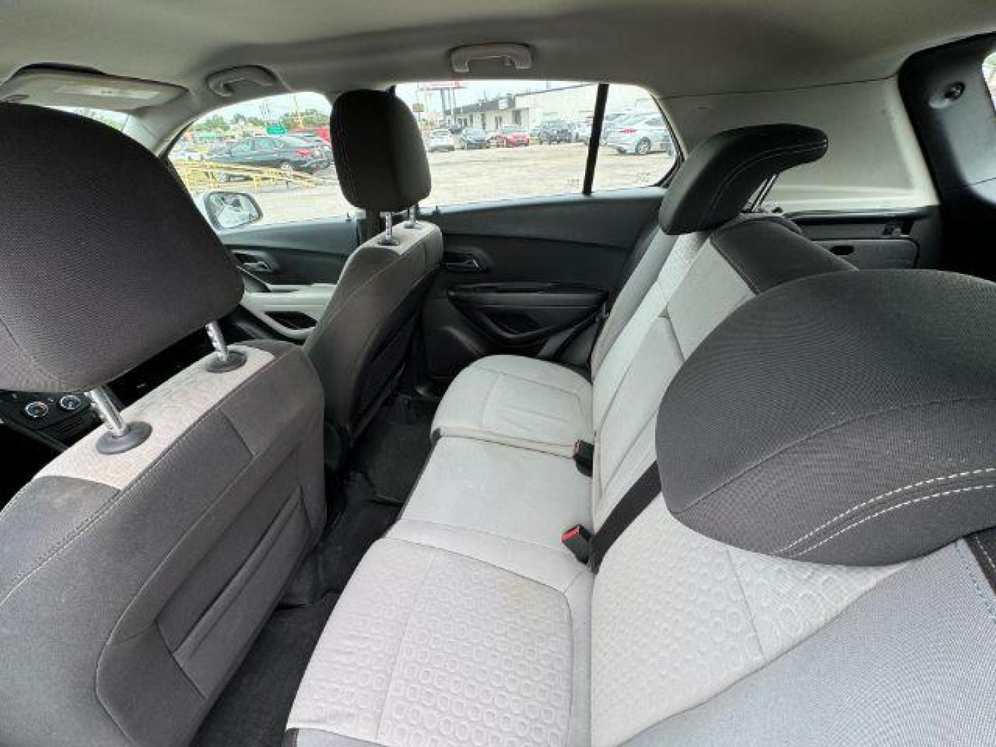 2015 WHITE Chevrolet Trax SPORT UTILITY 4-DR (KL7CJKSB6FB) with an 1.4L L4 DOHC 16V engine, 6-Speed Automatic transmission, located at 2715 W Pioneer Pkwy, Arlington, TX, 76013, (817) 265-9009, 32.710262, -97.153236 - Photo#11