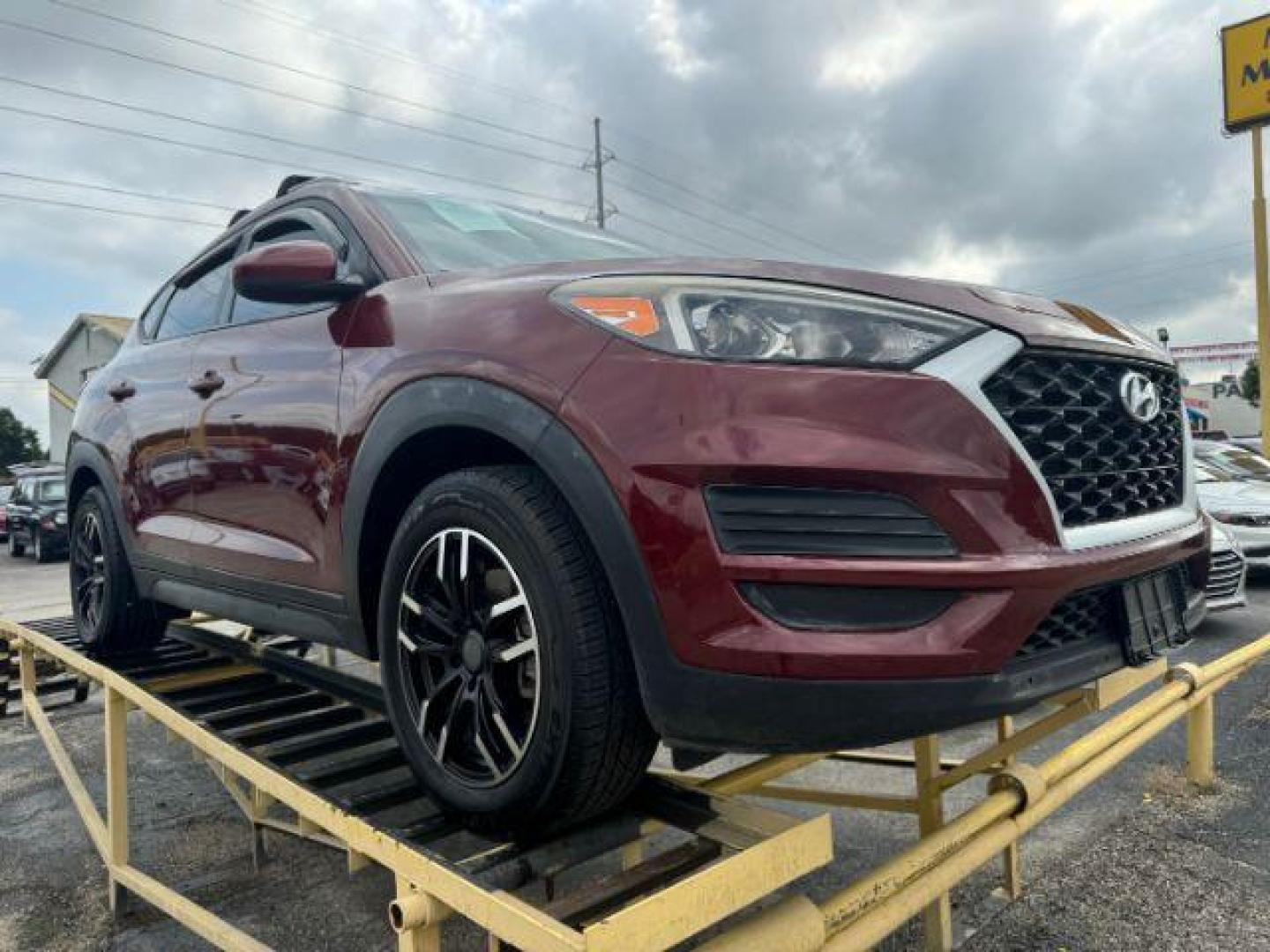 2019 MAROON Hyundai Tucson Value (KM8J33A40KU) with an 2.0L L4 DOHC 16V engine, 6-Speed Automatic transmission, located at 2715 W Pioneer Pkwy, Arlington, TX, 76013, (817) 265-9009, 32.710262, -97.153236 - Photo#5