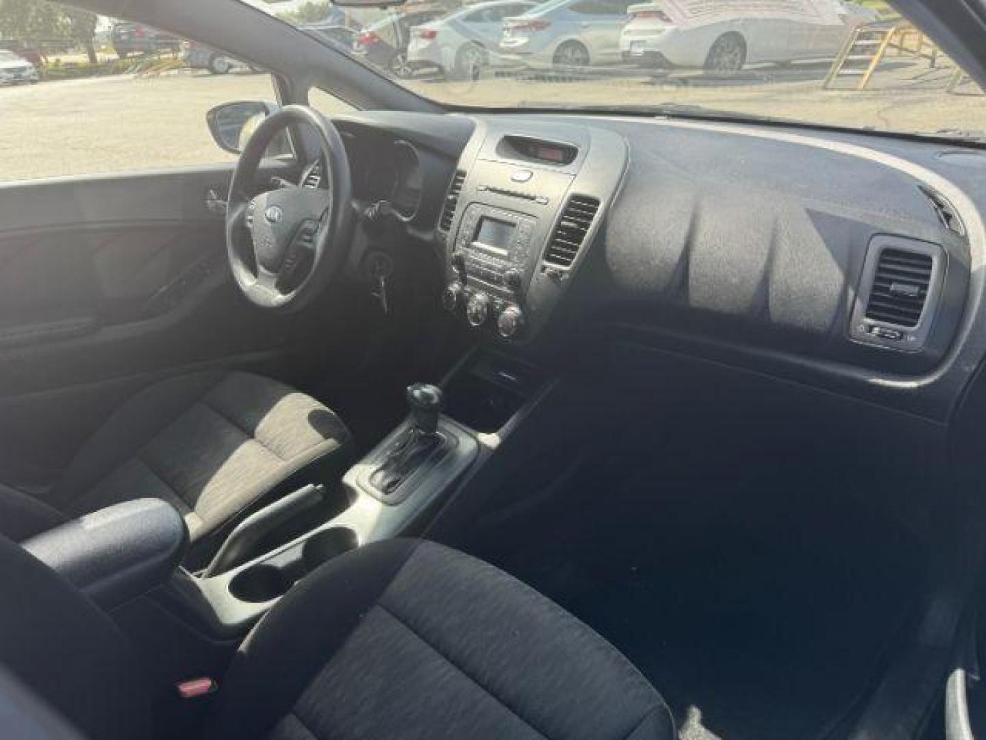 2016 WHITE Kia Forte LX w/Popular Package (KNAFK4A67G5) with an 1.8L L4 DOHC 16V engine, located at 2715 W Pioneer Pkwy, Arlington, TX, 76013, (817) 265-9009, 32.710262, -97.153236 - Photo#14