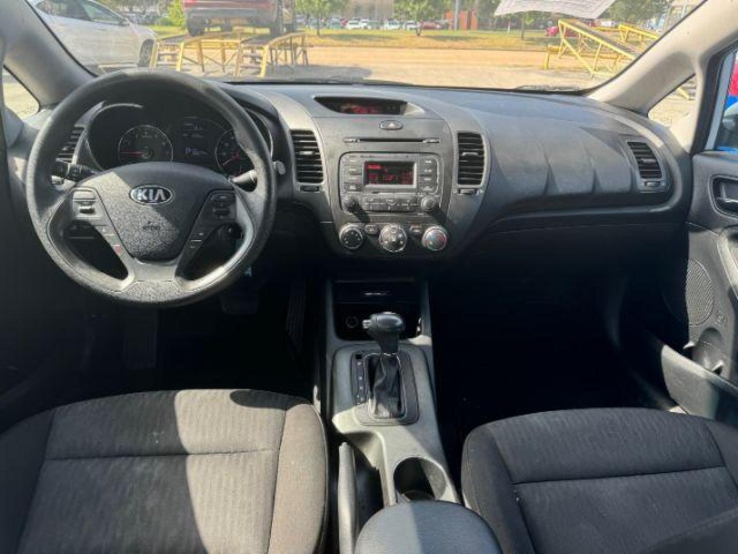 2016 WHITE Kia Forte LX w/Popular Package (KNAFK4A67G5) with an 1.8L L4 DOHC 16V engine, located at 2715 W Pioneer Pkwy, Arlington, TX, 76013, (817) 265-9009, 32.710262, -97.153236 - Photo#12