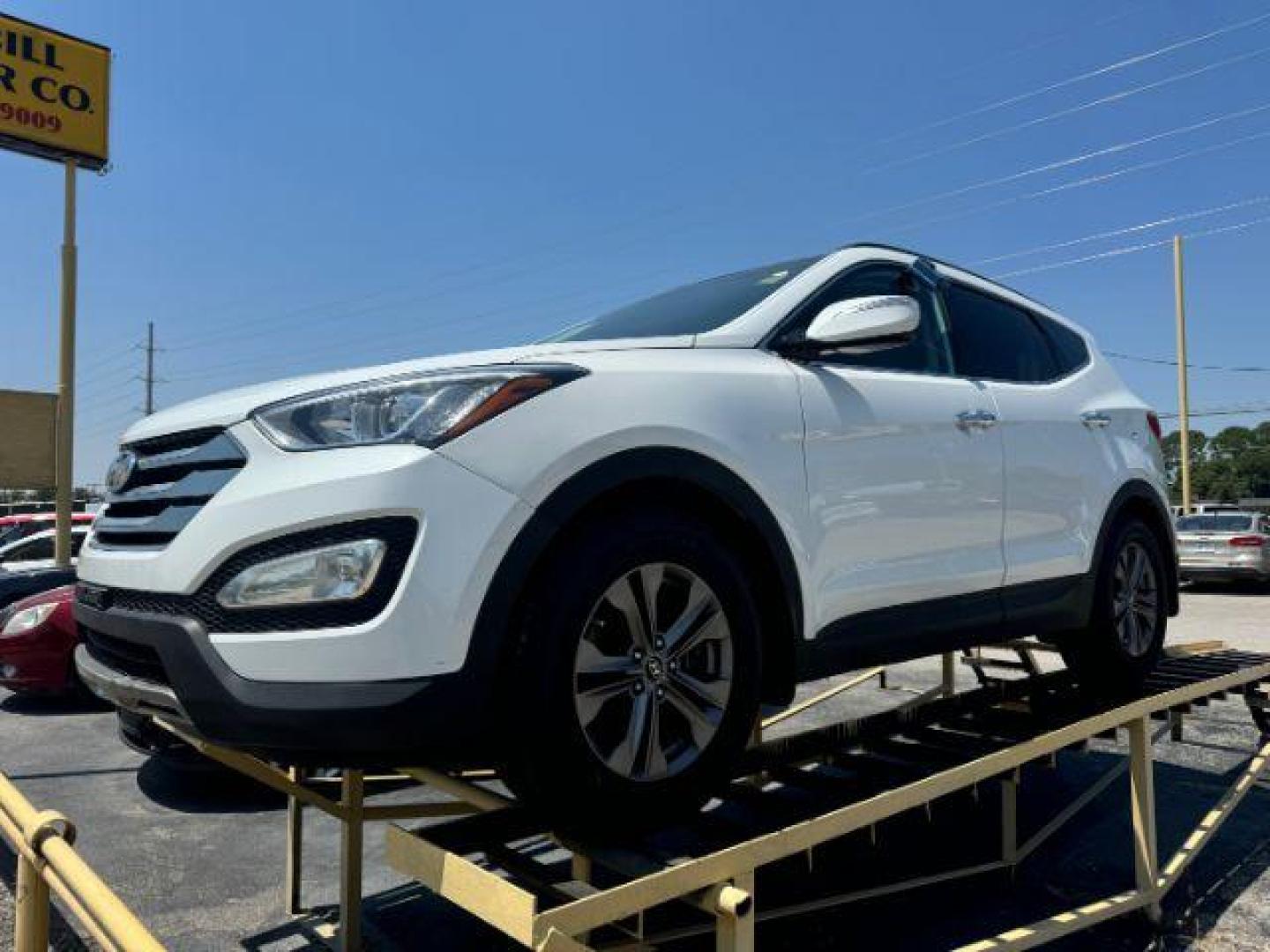 2015 WHITE Hyundai Santa Fe Sport 2.4 FWD (5XYZU3LB8FG) with an 2.4L L4 DOHC 16V engine, 6-Speed Automatic transmission, located at 2715 W Pioneer Pkwy, Arlington, TX, 76013, (817) 265-9009, 32.710262, -97.153236 - Photo#2