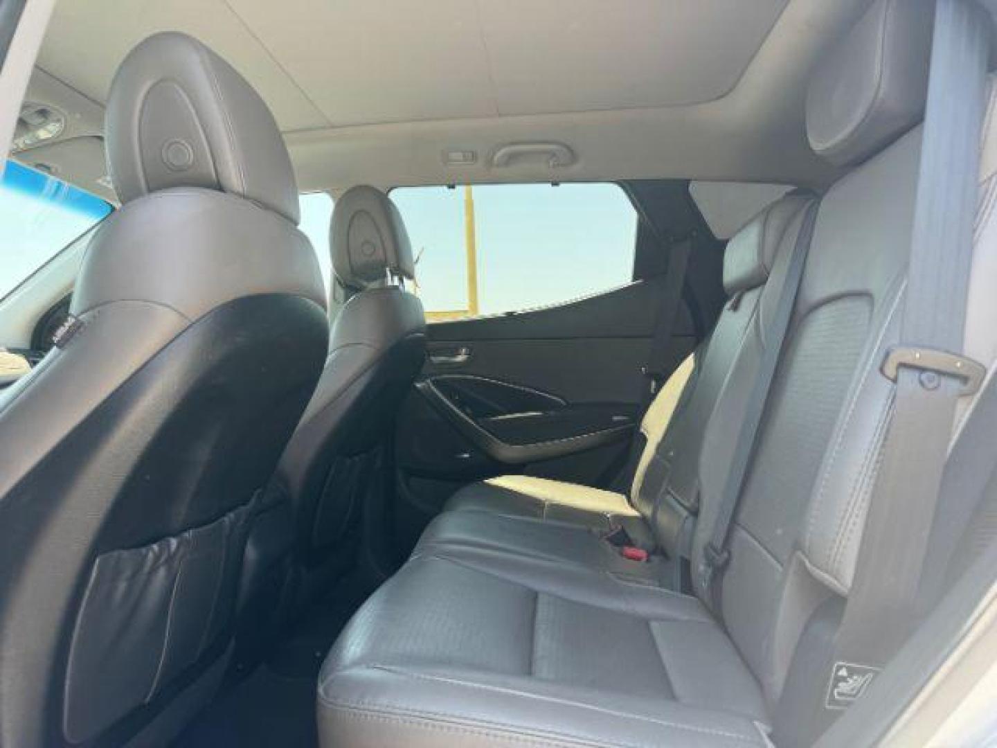 2015 WHITE Hyundai Santa Fe Sport 2.4 FWD (5XYZU3LB8FG) with an 2.4L L4 DOHC 16V engine, 6-Speed Automatic transmission, located at 2715 W Pioneer Pkwy, Arlington, TX, 76013, (817) 265-9009, 32.710262, -97.153236 - Photo#9