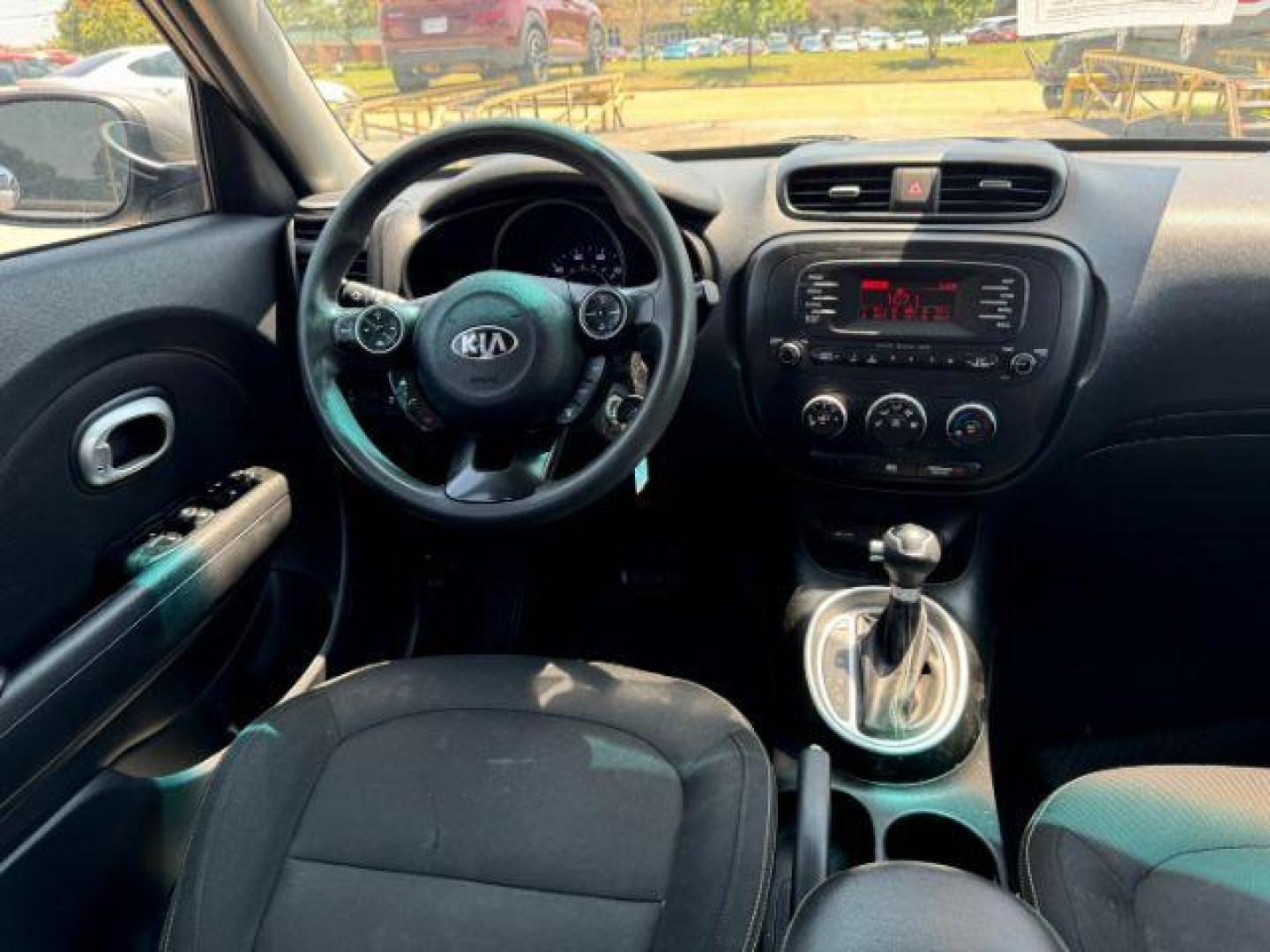 2015 GRAY Kia Soul + (KNDJP3A59F7) with an 2.0L L4 DOHC 16V engine, 6-Speed Automatic transmission, located at 2715 W Pioneer Pkwy, Arlington, TX, 76013, (817) 265-9009, 32.710262, -97.153236 - Photo#12