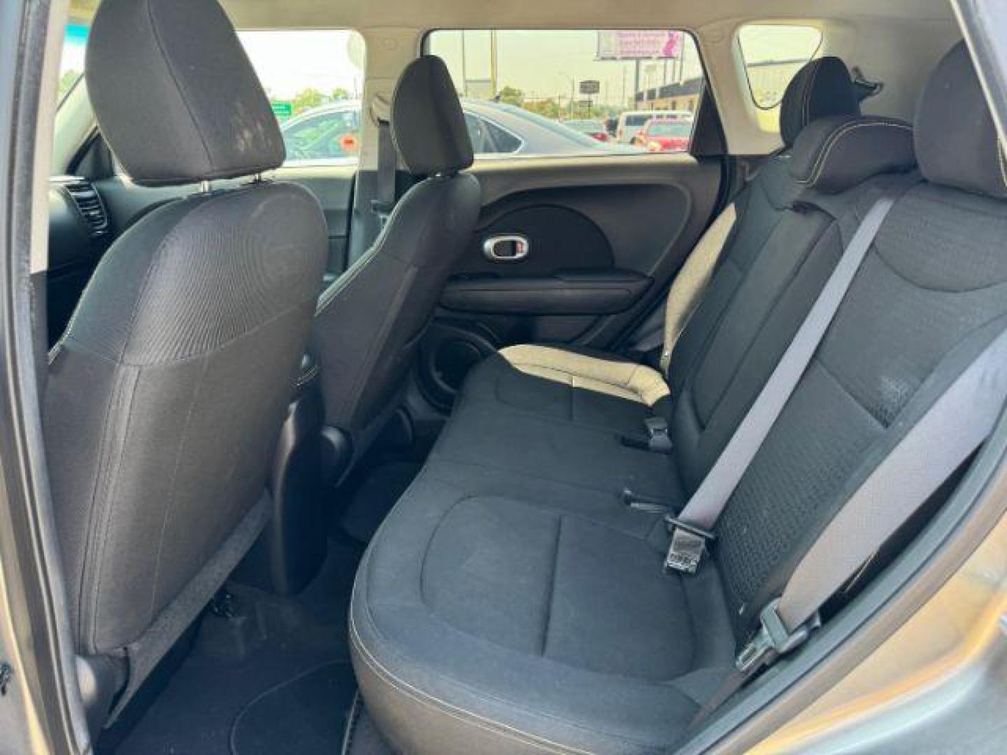 2015 GRAY Kia Soul + (KNDJP3A59F7) with an 2.0L L4 DOHC 16V engine, 6-Speed Automatic transmission, located at 2715 W Pioneer Pkwy, Arlington, TX, 76013, (817) 265-9009, 32.710262, -97.153236 - Photo#9