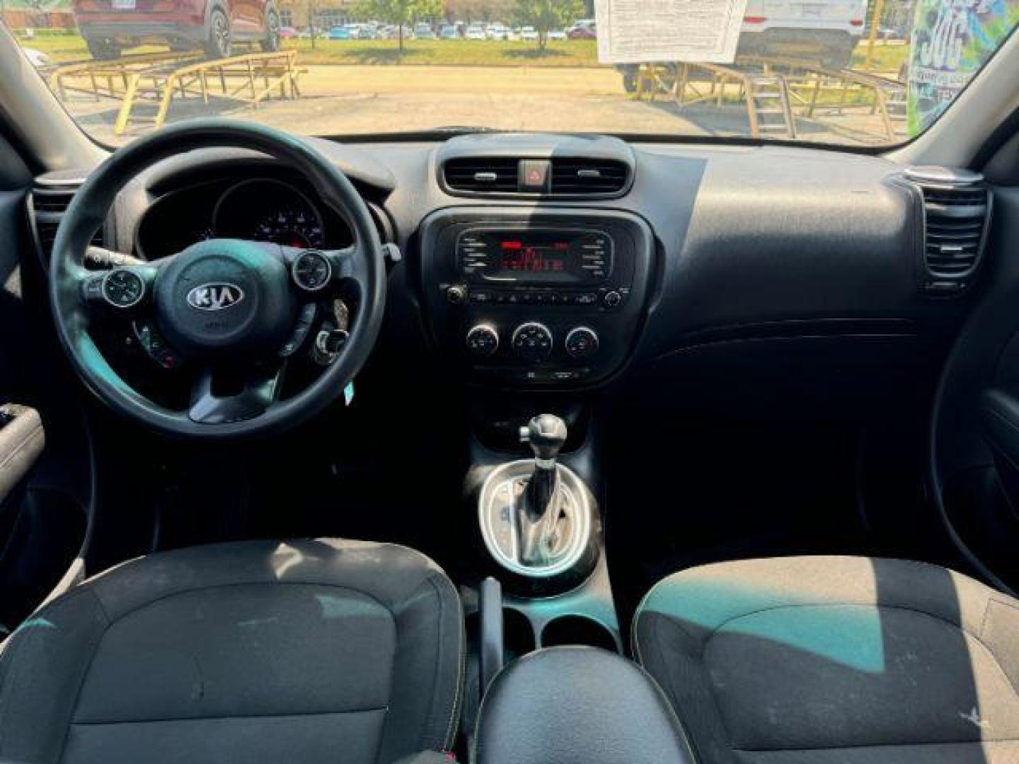 2015 GRAY Kia Soul + (KNDJP3A59F7) with an 2.0L L4 DOHC 16V engine, 6-Speed Automatic transmission, located at 2715 W Pioneer Pkwy, Arlington, TX, 76013, (817) 265-9009, 32.710262, -97.153236 - Photo#11