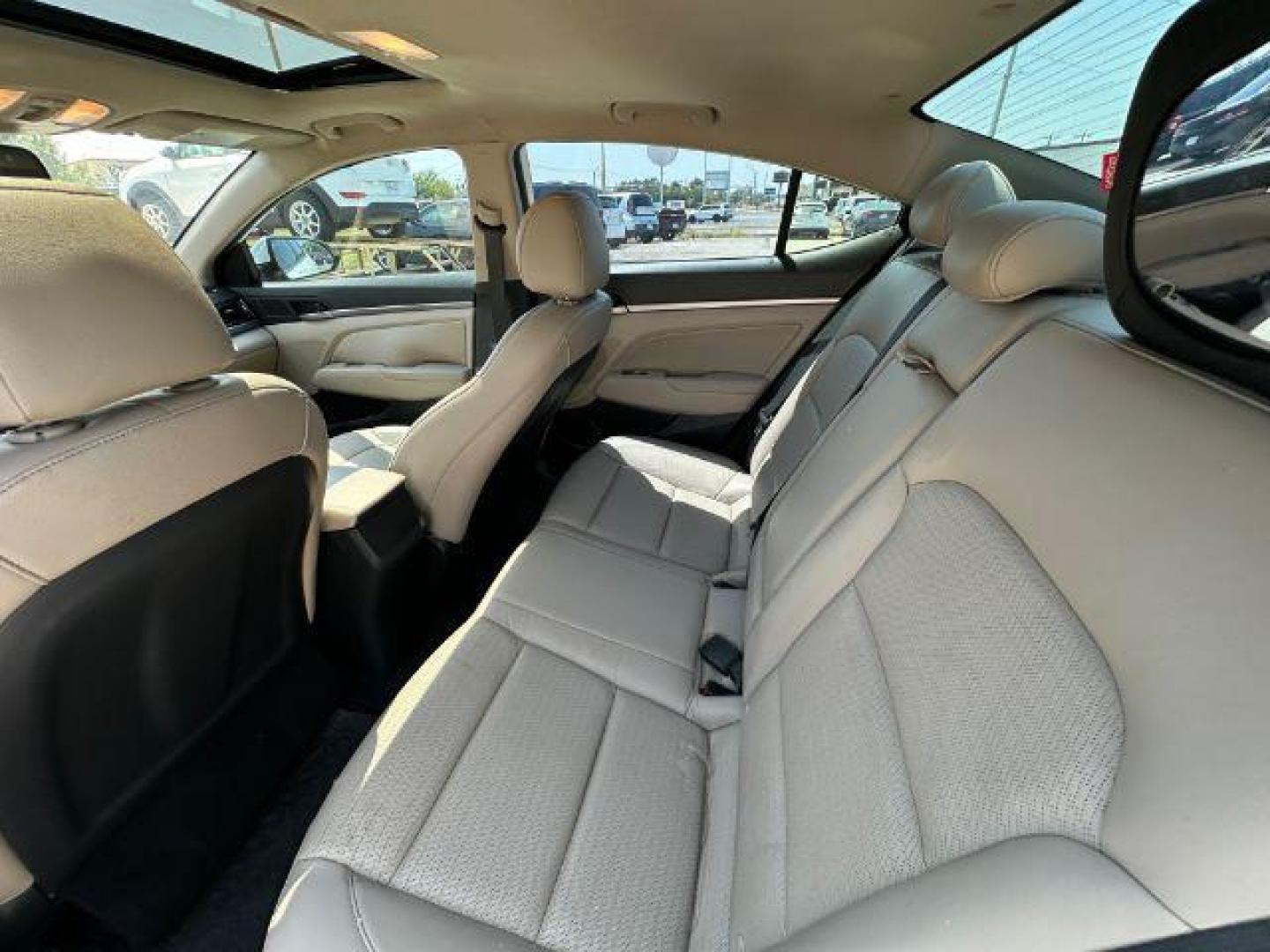 2017 WHITE Hyundai Elantra Limited (5NPD84LF3HH) with an 1.8L L4 DOHC 16V engine, 6-Speed Automatic transmission, located at 2715 W Pioneer Pkwy, Arlington, TX, 76013, (817) 265-9009, 32.710262, -97.153236 - Photo#12