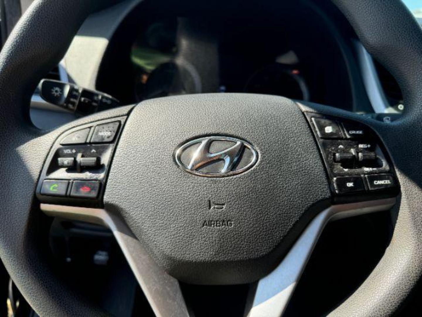 2017 BLACK Hyundai Tucson SE (KM8J33A40HU) with an 2.0L L4 DOHC 16V engine, 6-Speed Automatic transmission, located at 2715 W Pioneer Pkwy, Arlington, TX, 76013, (817) 265-9009, 32.710262, -97.153236 - Photo#17