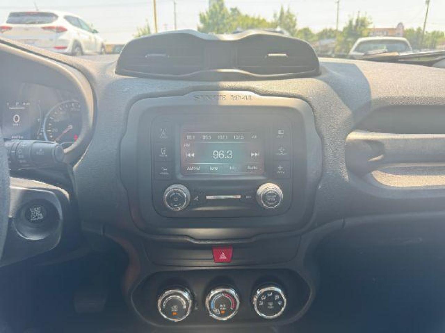 2016 WHITE Jeep Renegade Sport FWD (ZACCJAATXGP) with an 2.4L L4 DOHC 16V engine, 6-Speed Manual transmission, located at 2715 W Pioneer Pkwy, Arlington, TX, 76013, (817) 265-9009, 32.710262, -97.153236 - Photo#17