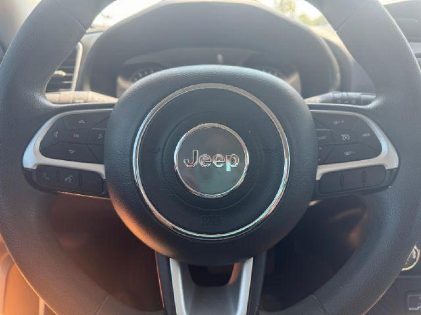 2016 WHITE Jeep Renegade Sport FWD (ZACCJAATXGP) with an 2.4L L4 DOHC 16V engine, 6-Speed Manual transmission, located at 2715 W Pioneer Pkwy, Arlington, TX, 76013, (817) 265-9009, 32.710262, -97.153236 - Photo#18