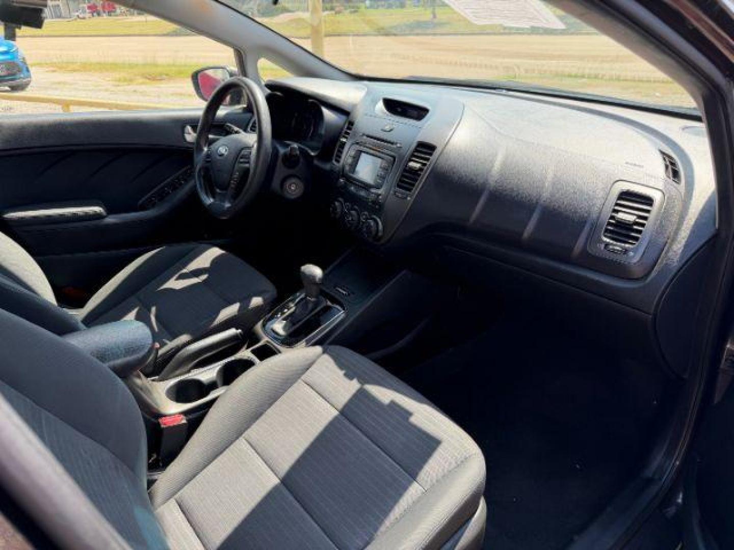 2017 BROWN Kia Forte LX 6A (3KPFL4A78HE) with an 2.0L L4 DOHC 16V engine, 6-Speed Automatic transmission, located at 2715 W Pioneer Pkwy, Arlington, TX, 76013, (817) 265-9009, 32.710262, -97.153236 - Photo#13