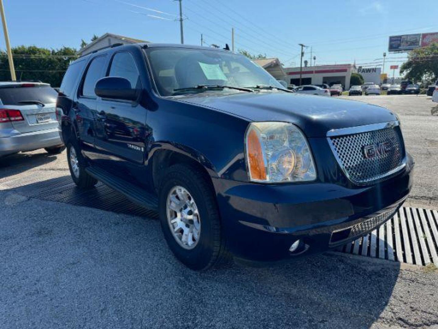 2007 BLUE GMC Yukon SLE-1 2WD (1GKFC13J97R) with an 5.3L V8 OHV 16V engine, 4-Speed Automatic transmission, located at 2715 W Pioneer Pkwy, Arlington, TX, 76013, (817) 265-9009, 32.710262, -97.153236 - Photo#5