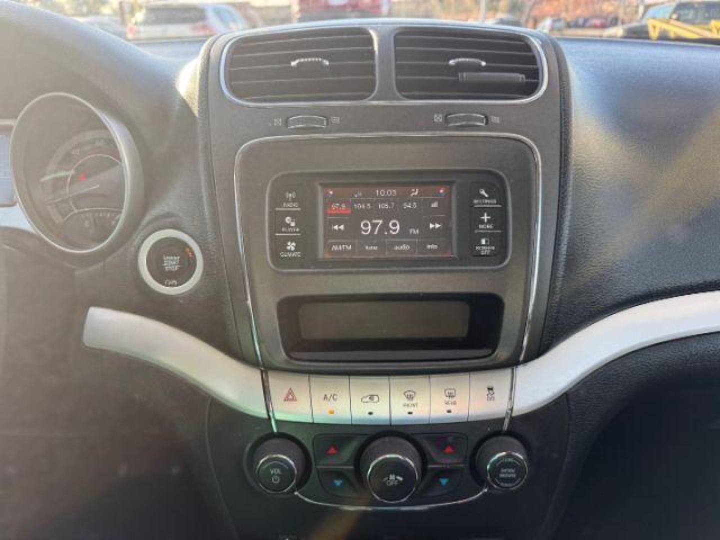 2020 GRAY Dodge Journey SE Value (3C4PDCAB7LT) with an 2.4L L4 DOHC 16V engine, 6-Speed Automatic transmission, located at 2715 W Pioneer Pkwy, Arlington, TX, 76013, (817) 265-9009, 32.710262, -97.153236 - Photo#17
