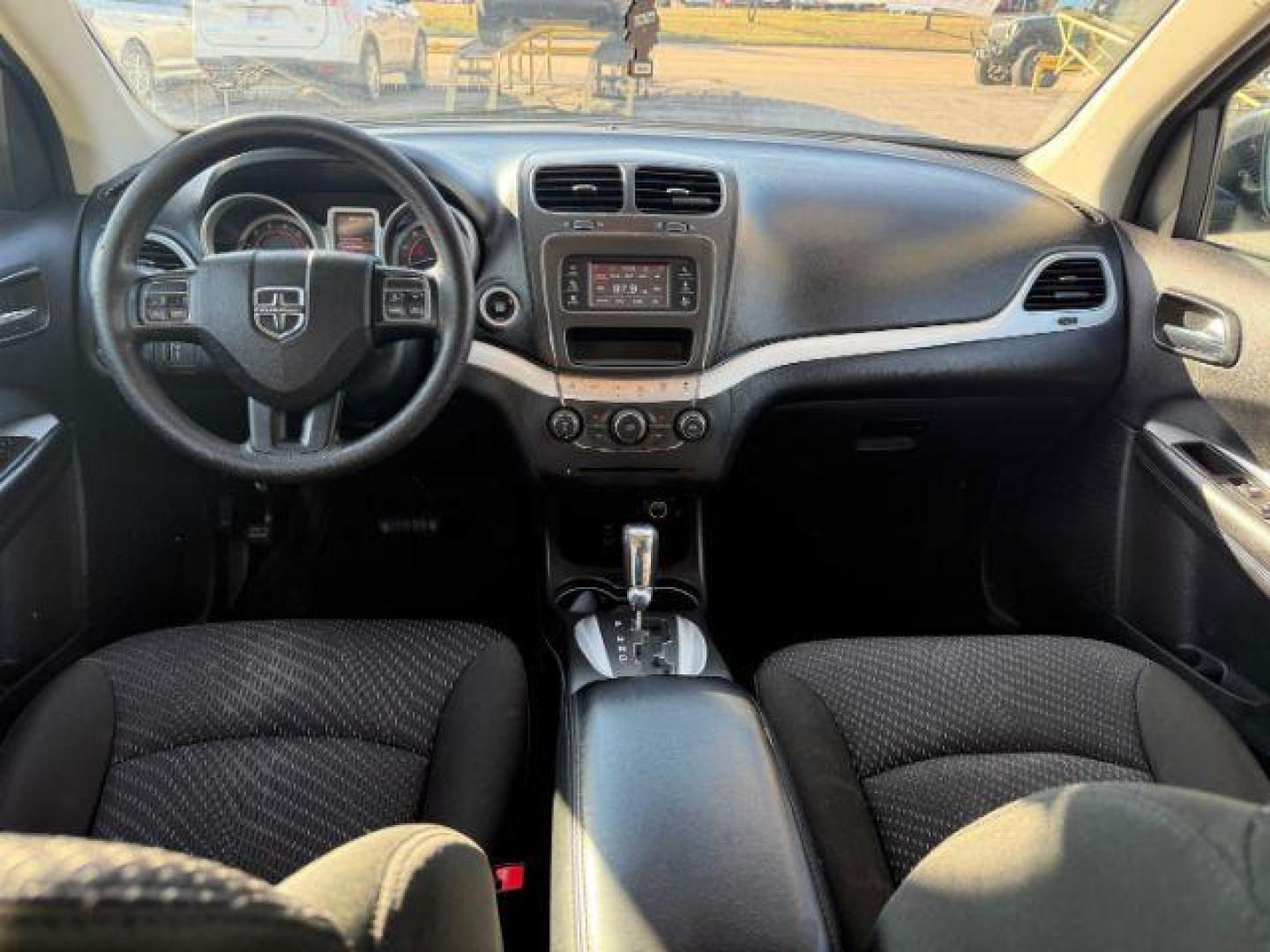 2020 GRAY Dodge Journey SE Value (3C4PDCAB7LT) with an 2.4L L4 DOHC 16V engine, 6-Speed Automatic transmission, located at 2715 W Pioneer Pkwy, Arlington, TX, 76013, (817) 265-9009, 32.710262, -97.153236 - Photo#12