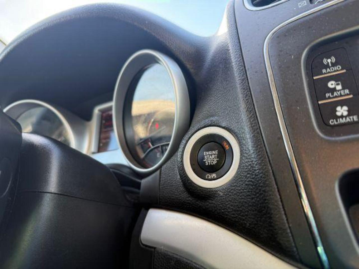 2020 GRAY Dodge Journey SE Value (3C4PDCAB7LT) with an 2.4L L4 DOHC 16V engine, 6-Speed Automatic transmission, located at 2715 W Pioneer Pkwy, Arlington, TX, 76013, (817) 265-9009, 32.710262, -97.153236 - Photo#19