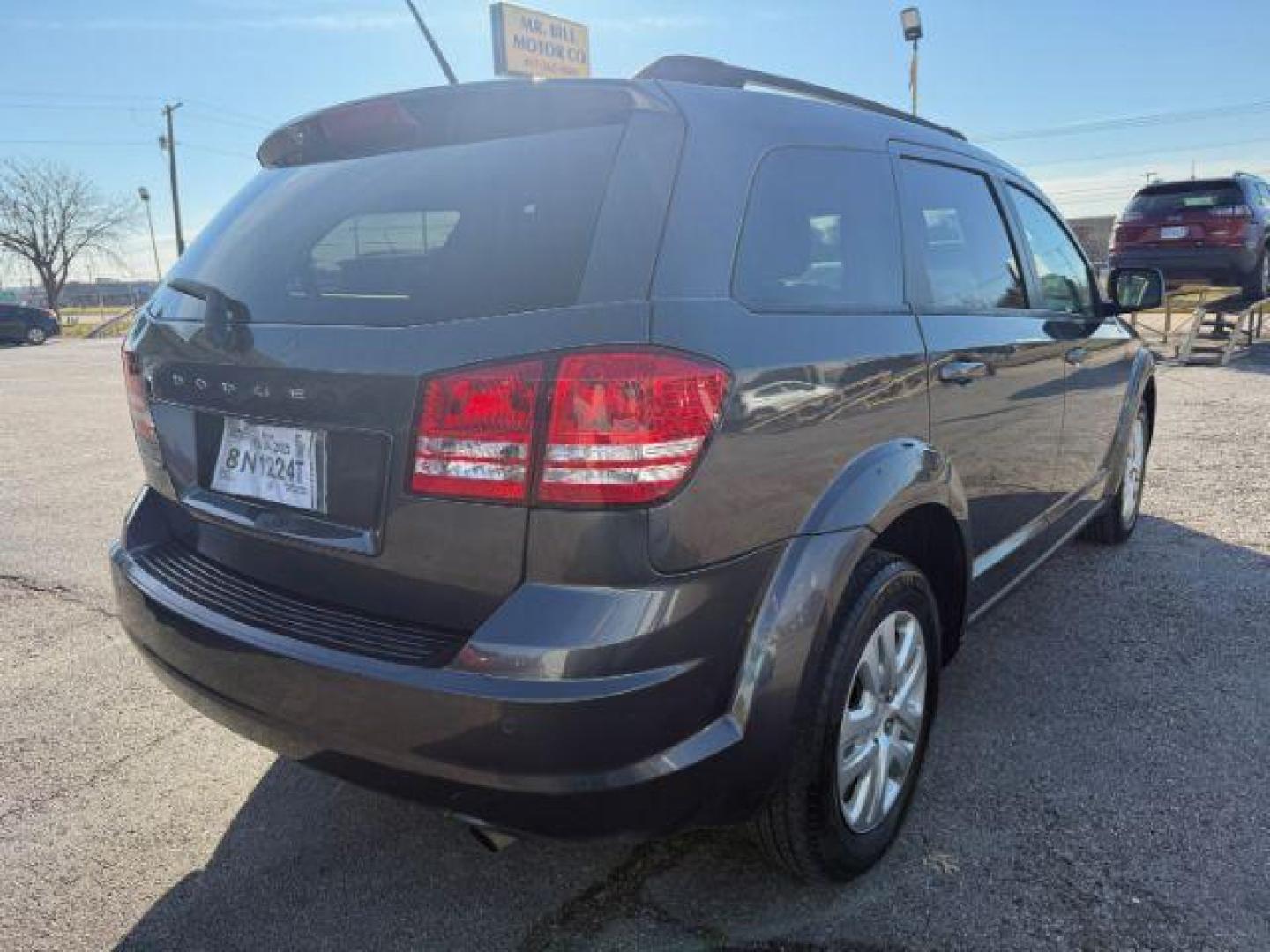 2020 GRAY Dodge Journey SE Value (3C4PDCAB7LT) with an 2.4L L4 DOHC 16V engine, 6-Speed Automatic transmission, located at 2715 W Pioneer Pkwy, Arlington, TX, 76013, (817) 265-9009, 32.710262, -97.153236 - Photo#6